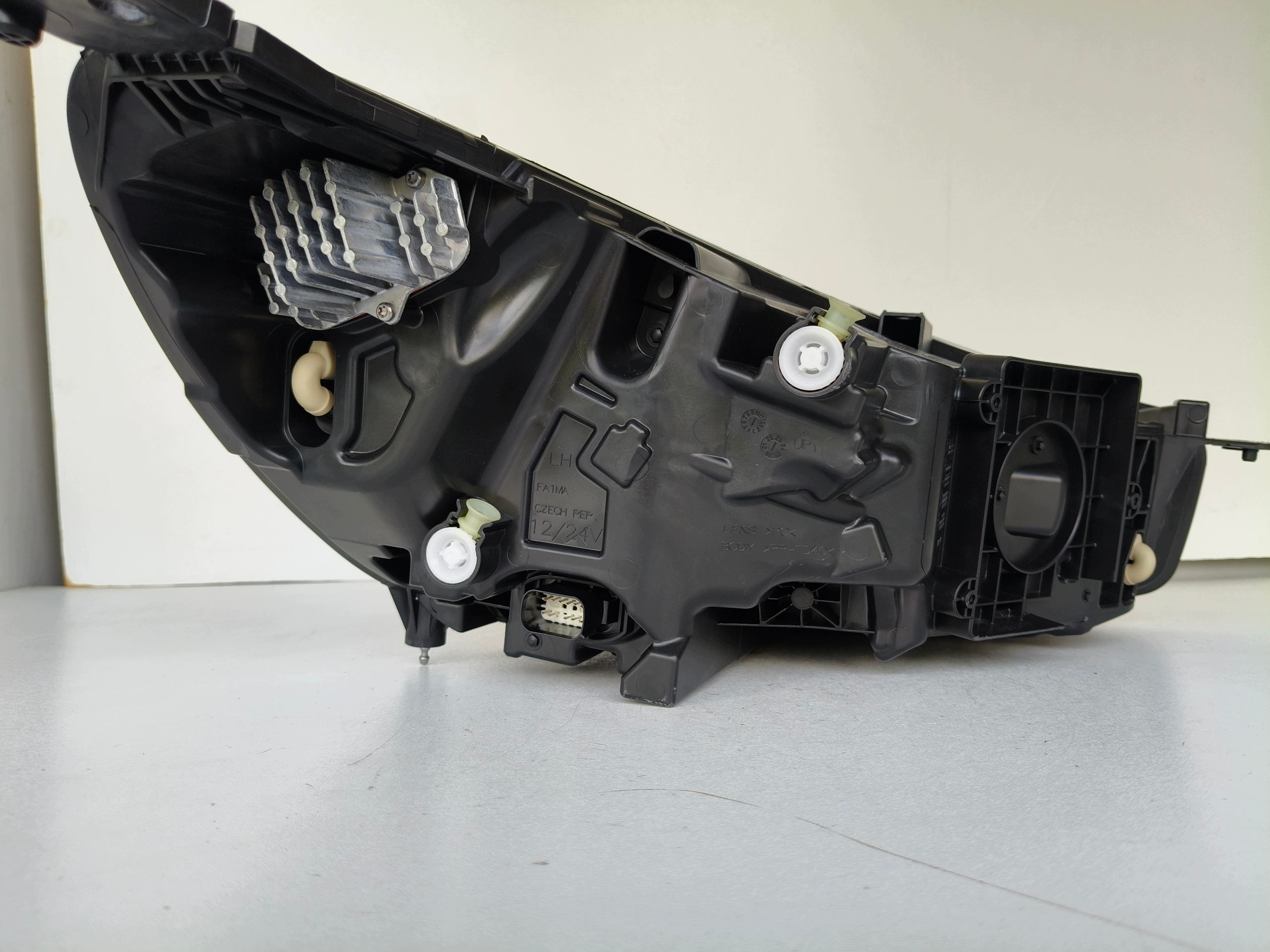NO-WA-- light left REFLEKTOR FORD FOCUS MK4 22- LIFT FULL LED