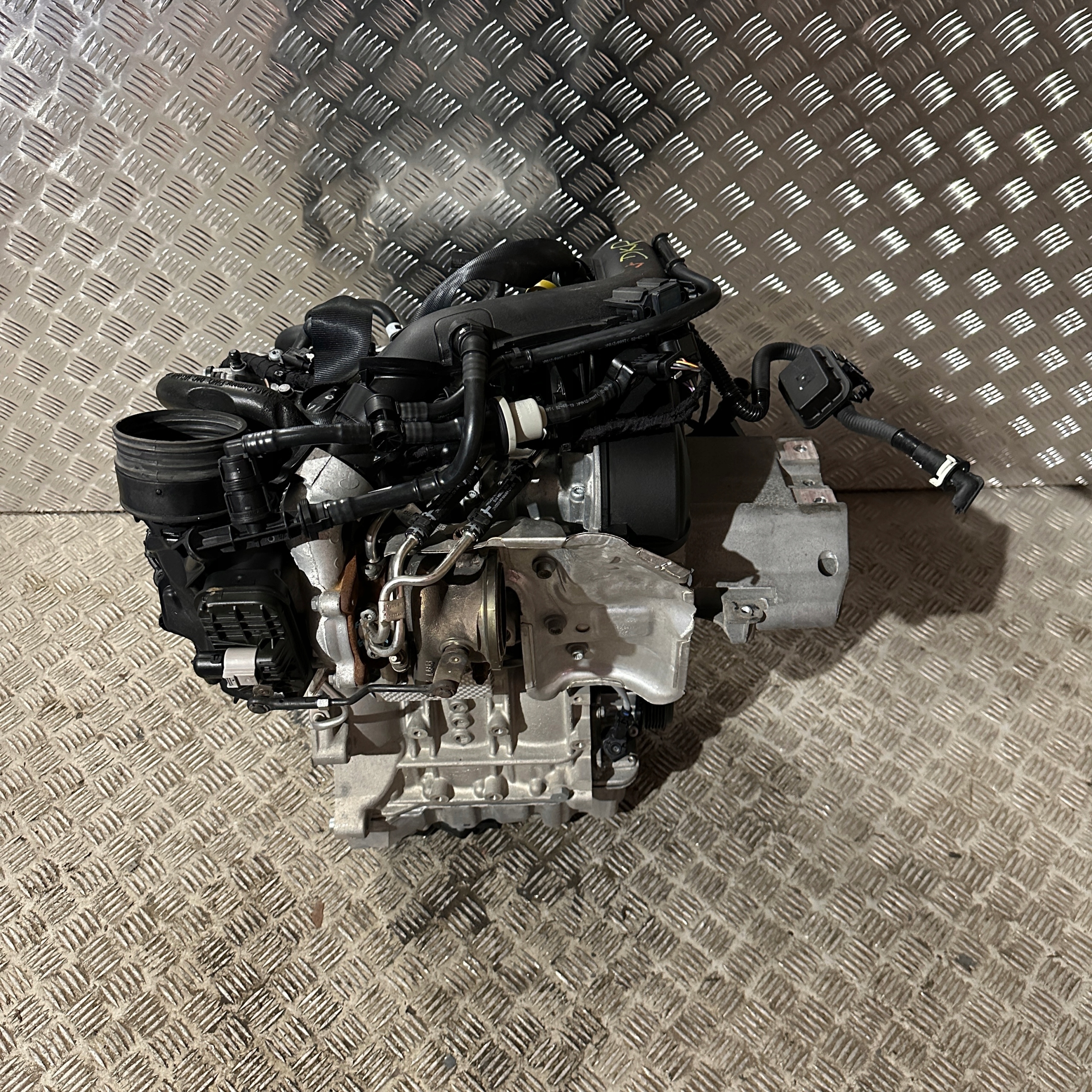 engine MOTOR complete DKR VW SKODA SEAT 1.0 TSI SYMBOL DKR