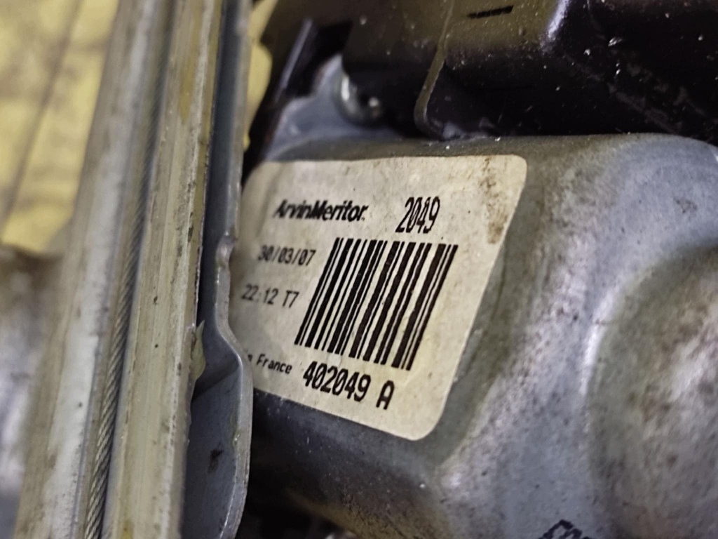 RENAULT SCENIC II window regulator left rear part 402049A