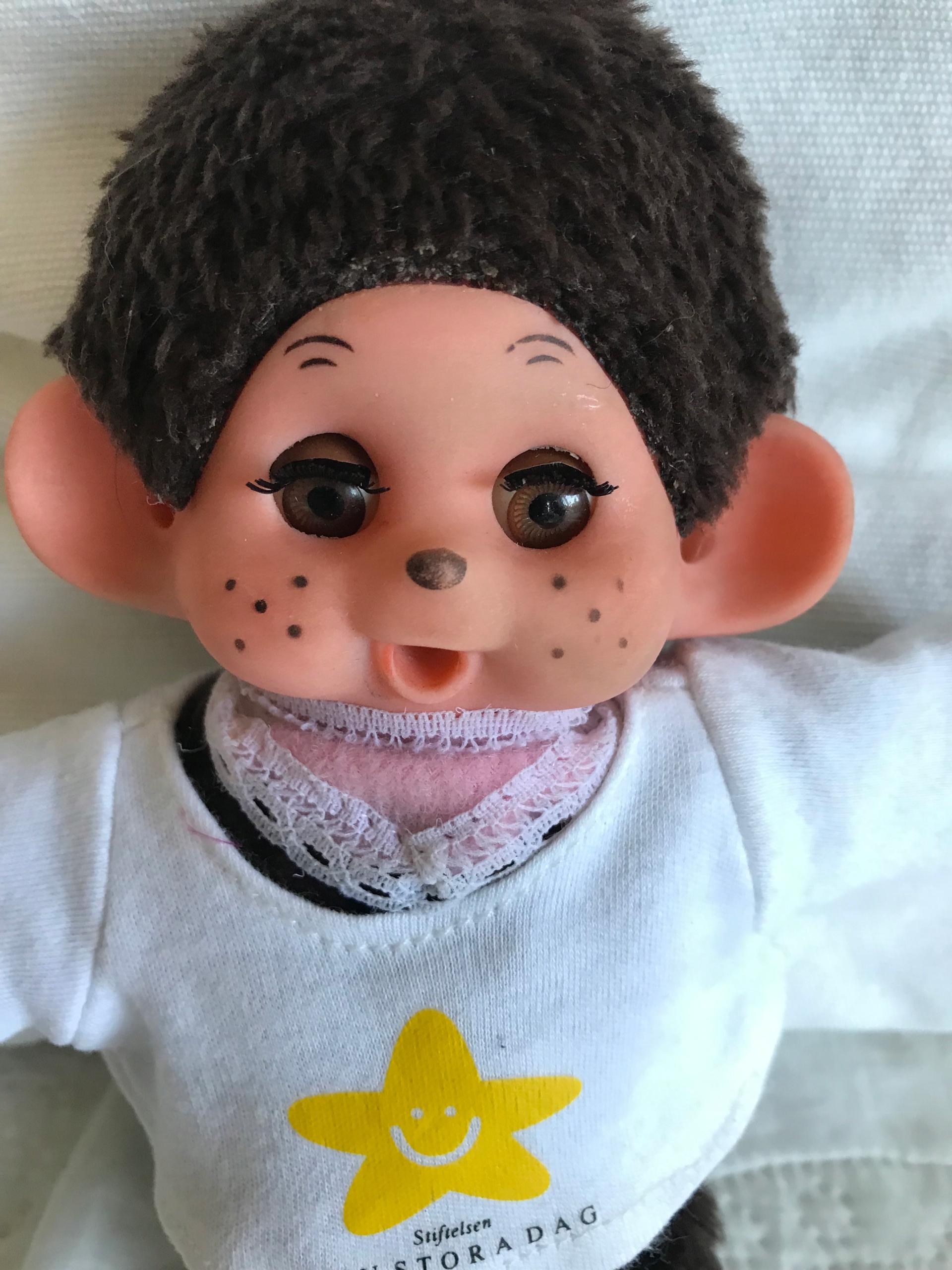 Maskotka Małpka Monchhichi- 19cm-BRAK DŁONI Wiek dziecka 3 lata +
