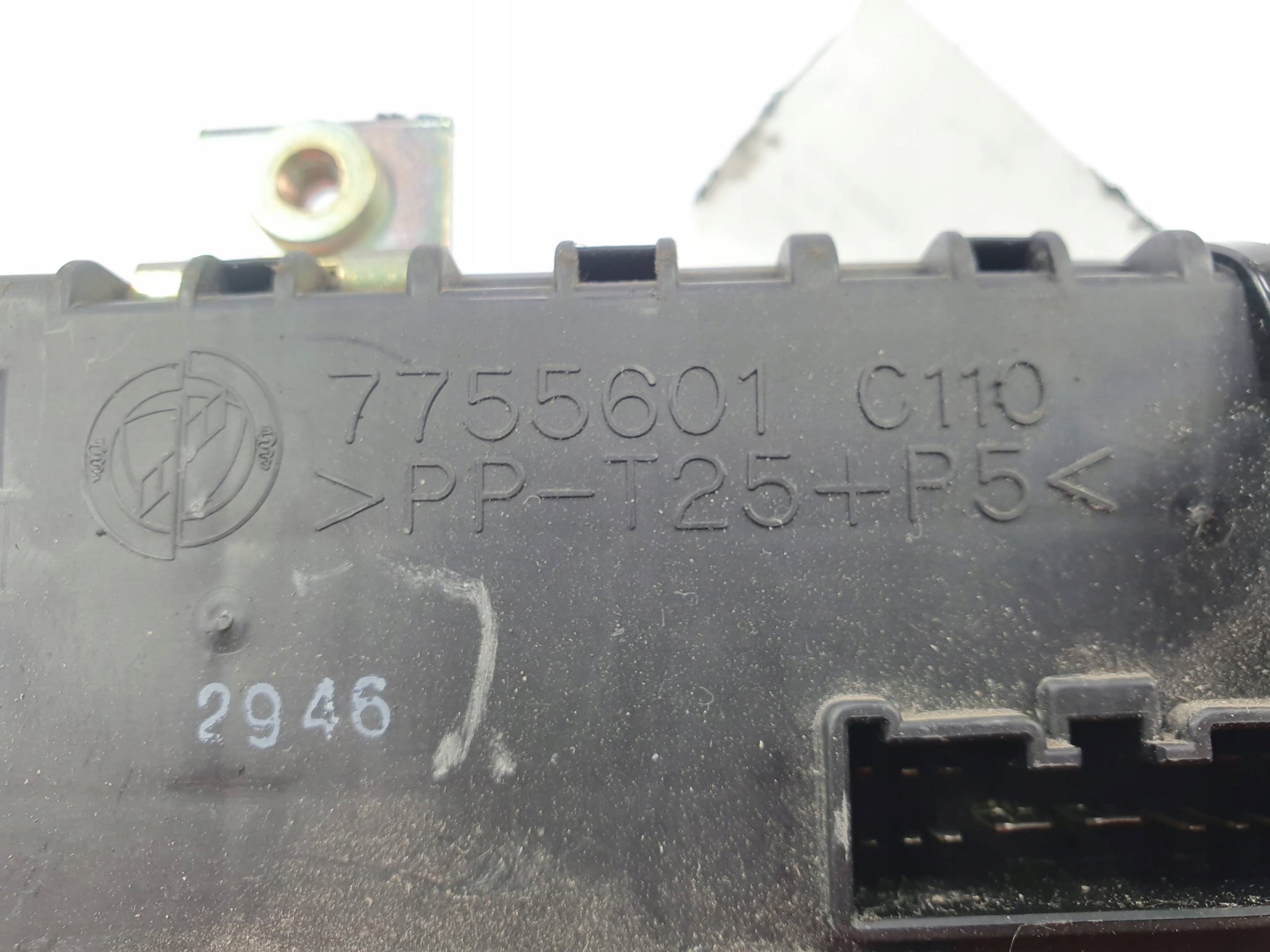 Module fusibles 7755601 FIAT PUNTO