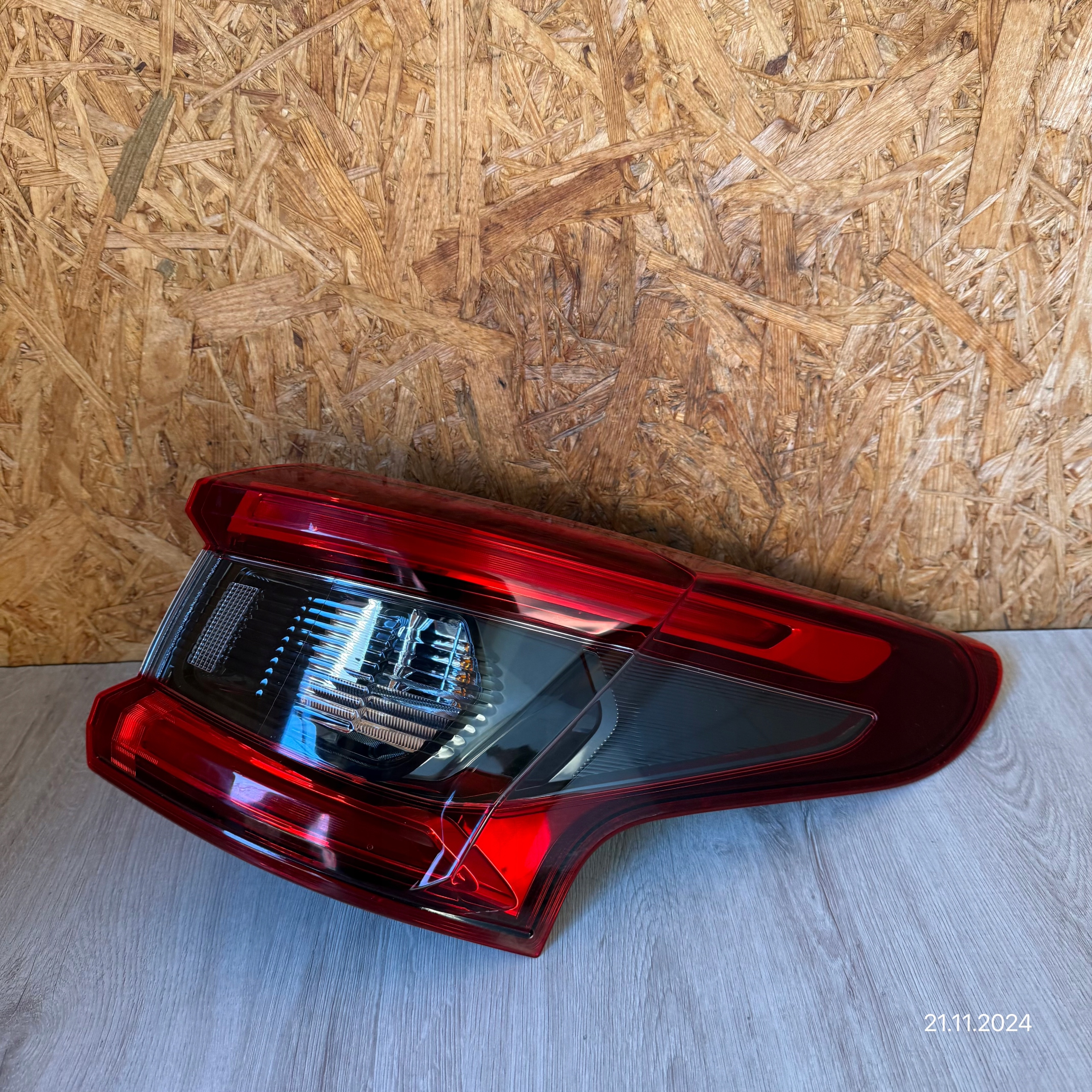 light rear right NISSAN QASHQAI II LIFT