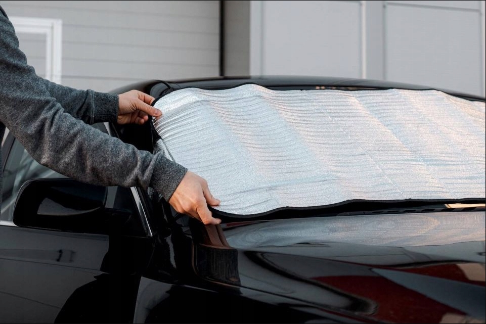 MATA NA SZYBĘ OSŁONA PRZECIWSŁONECZNA DO SAMOCHODU Rodzaj maty na szyby