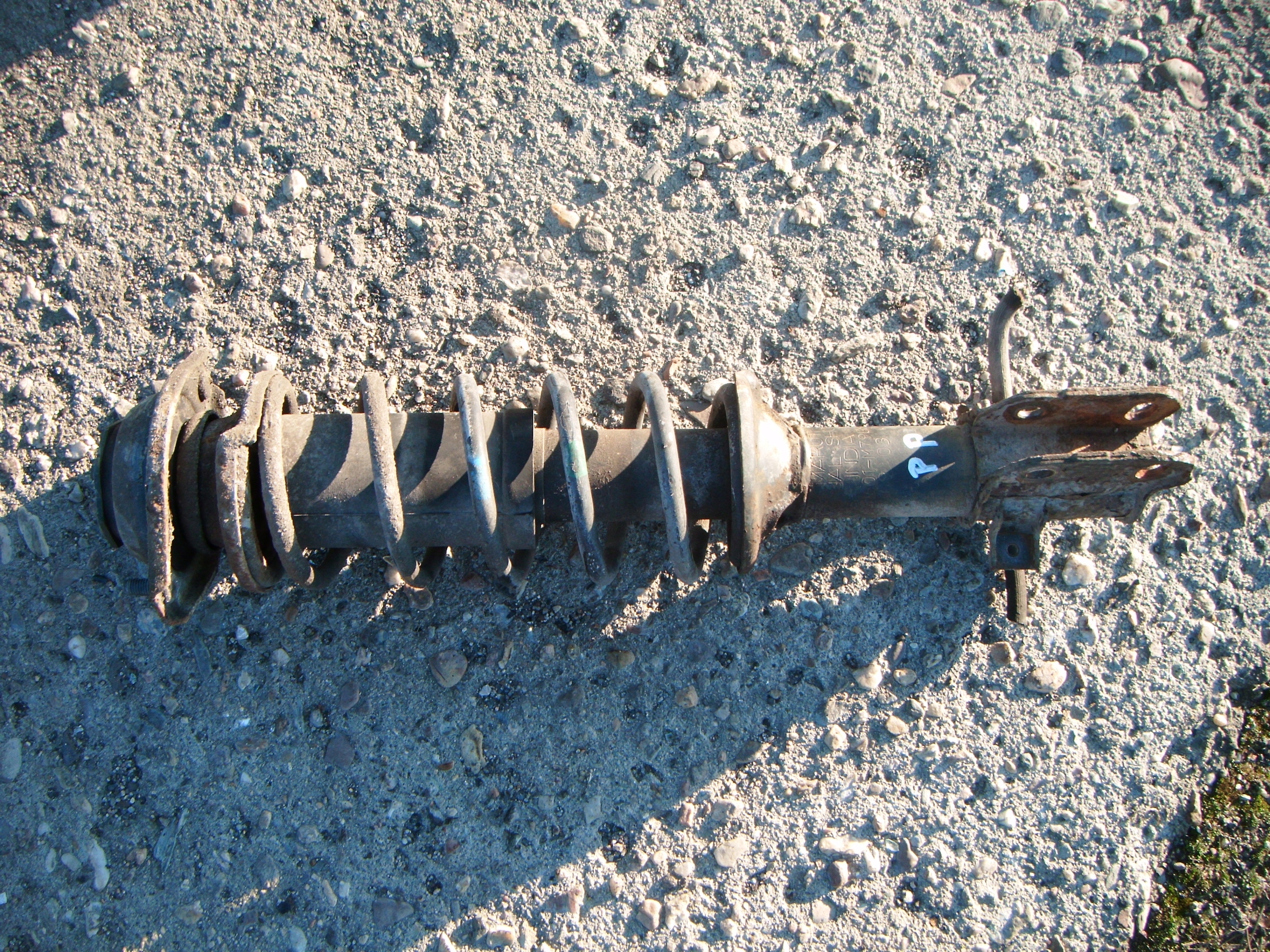 SUZUKI ALTO V 98-04 1.0 АМОРТИЗАТОР ПРУЖИНА