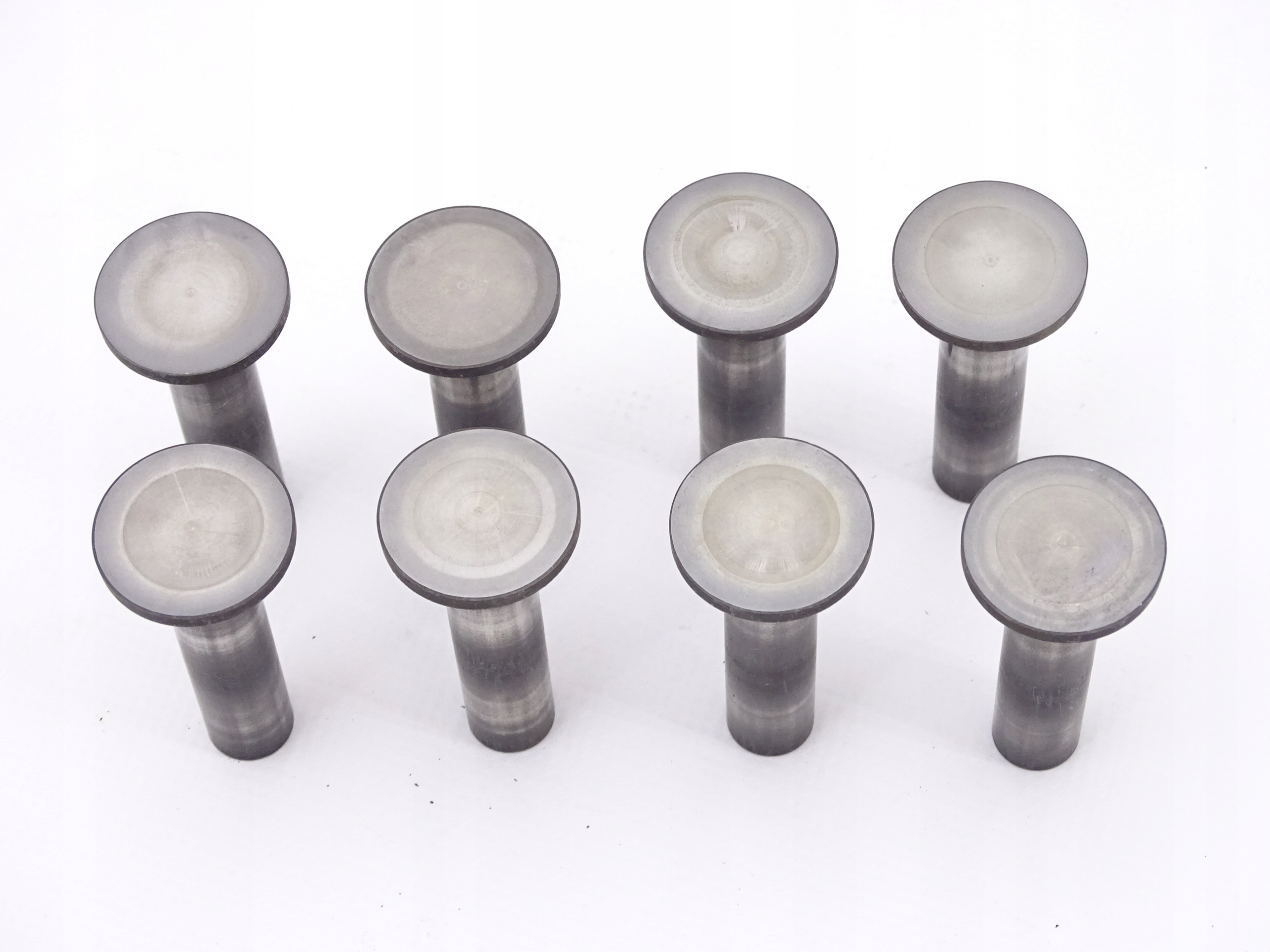 FPT NEW HOLLAND CASE 3 4 D POPYCHACZE KPL 8SZT