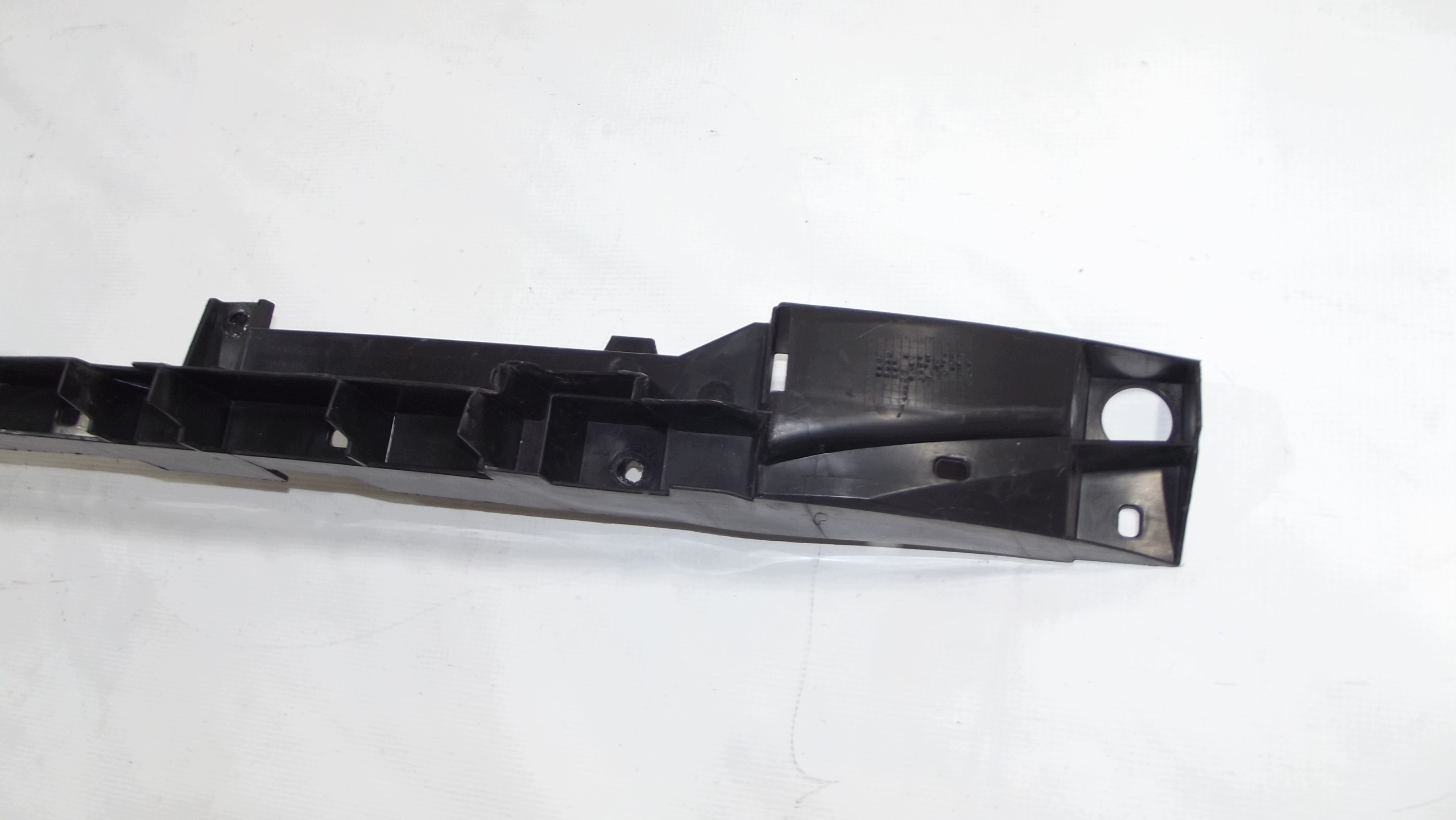 Renault Clio V absorber nárazníku předek 620909519R