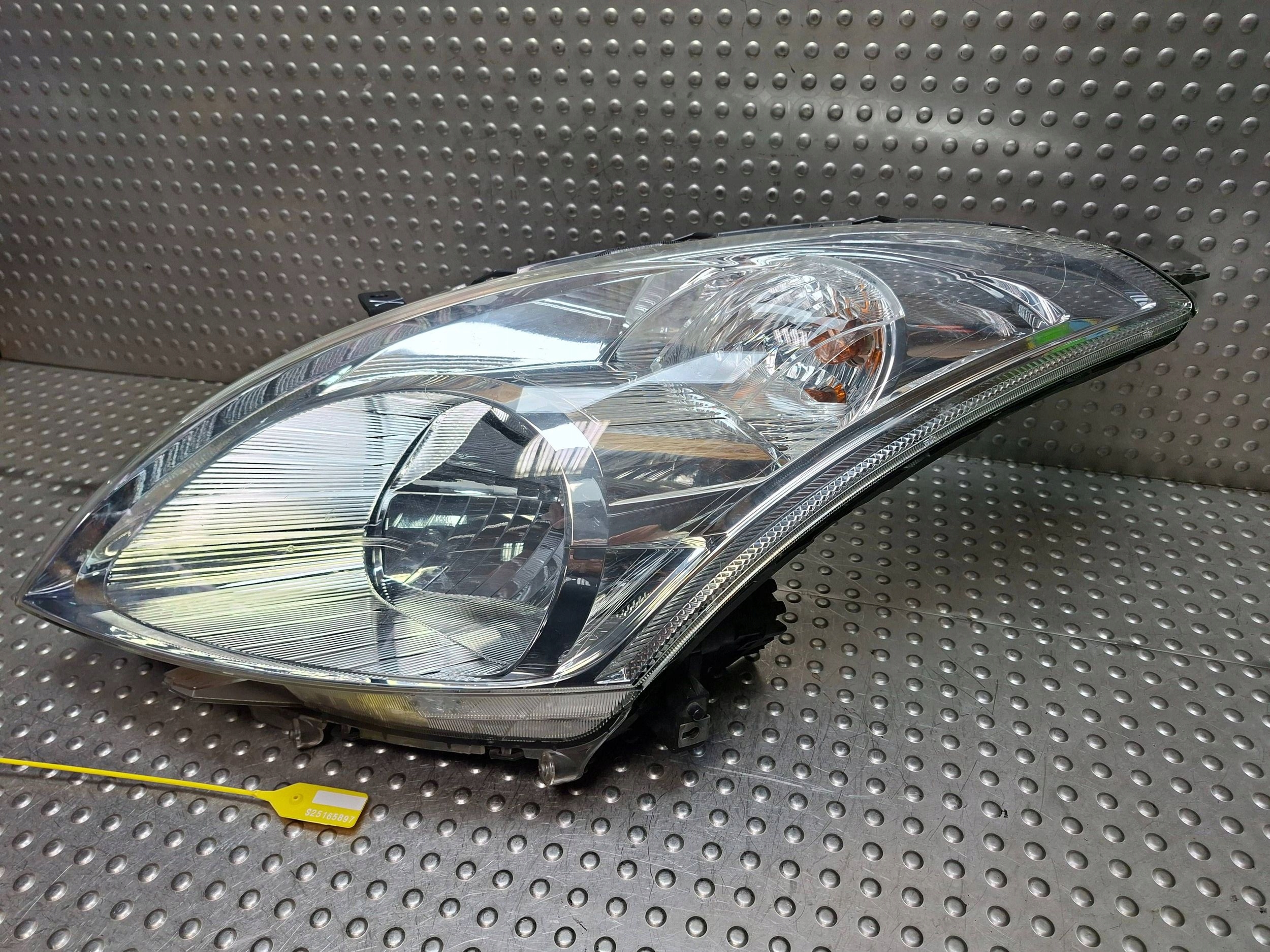 light front left SUZUKI SWIFT MK7 10-16 EU