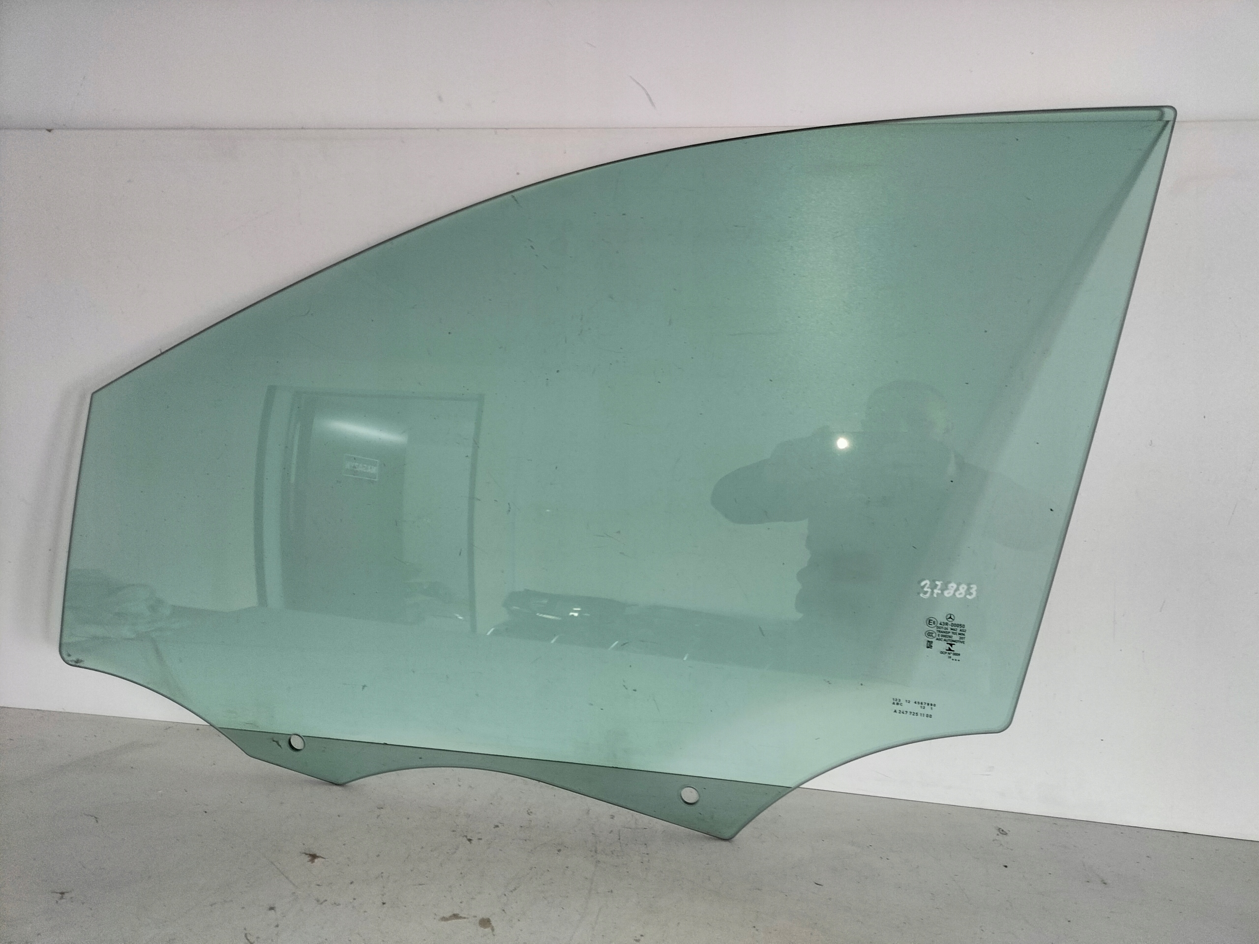 window door front left MERCEDES B KLASA W247 19