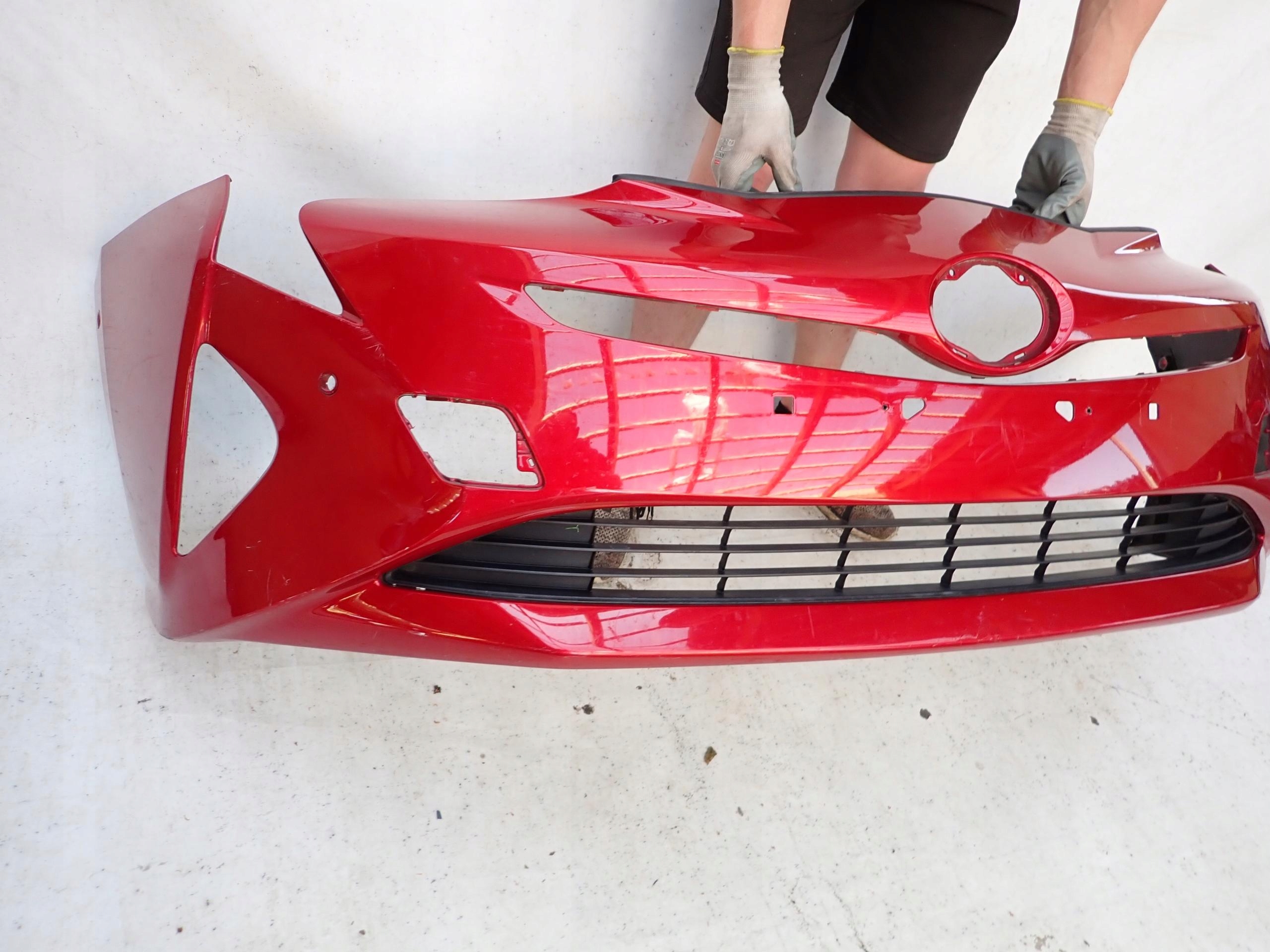 TOYOTA PRIUS IV 15- bumper front front PDC