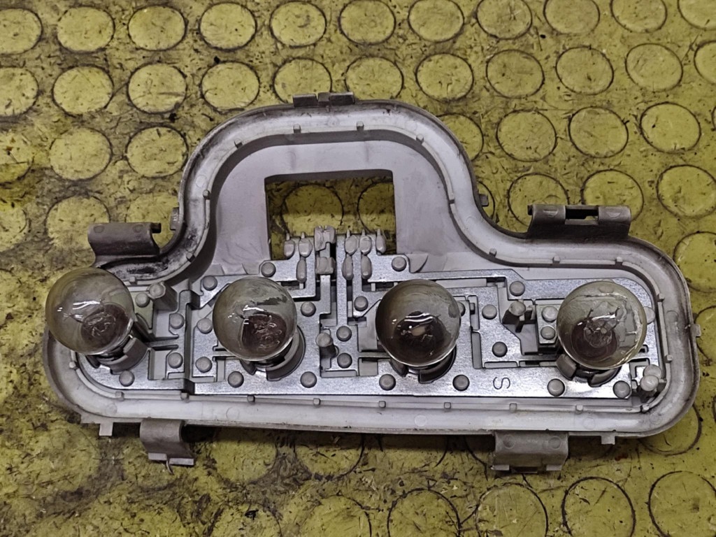 OPEL ASTRA G HB light left rear part 13110929