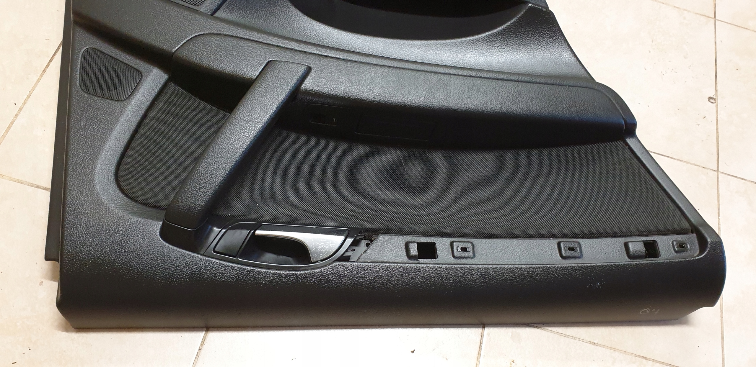 side upholstery AUDI Q7 handle PODSWIETLANA L rear part
