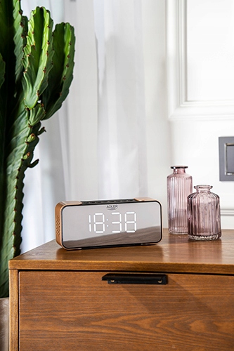 RADIOBUDZIK BEZPRZEWODOWY BLUETOOTH FM/AUX/SD RADIO ZEGAR ZŁOTY ADLER Zasilanie baterie