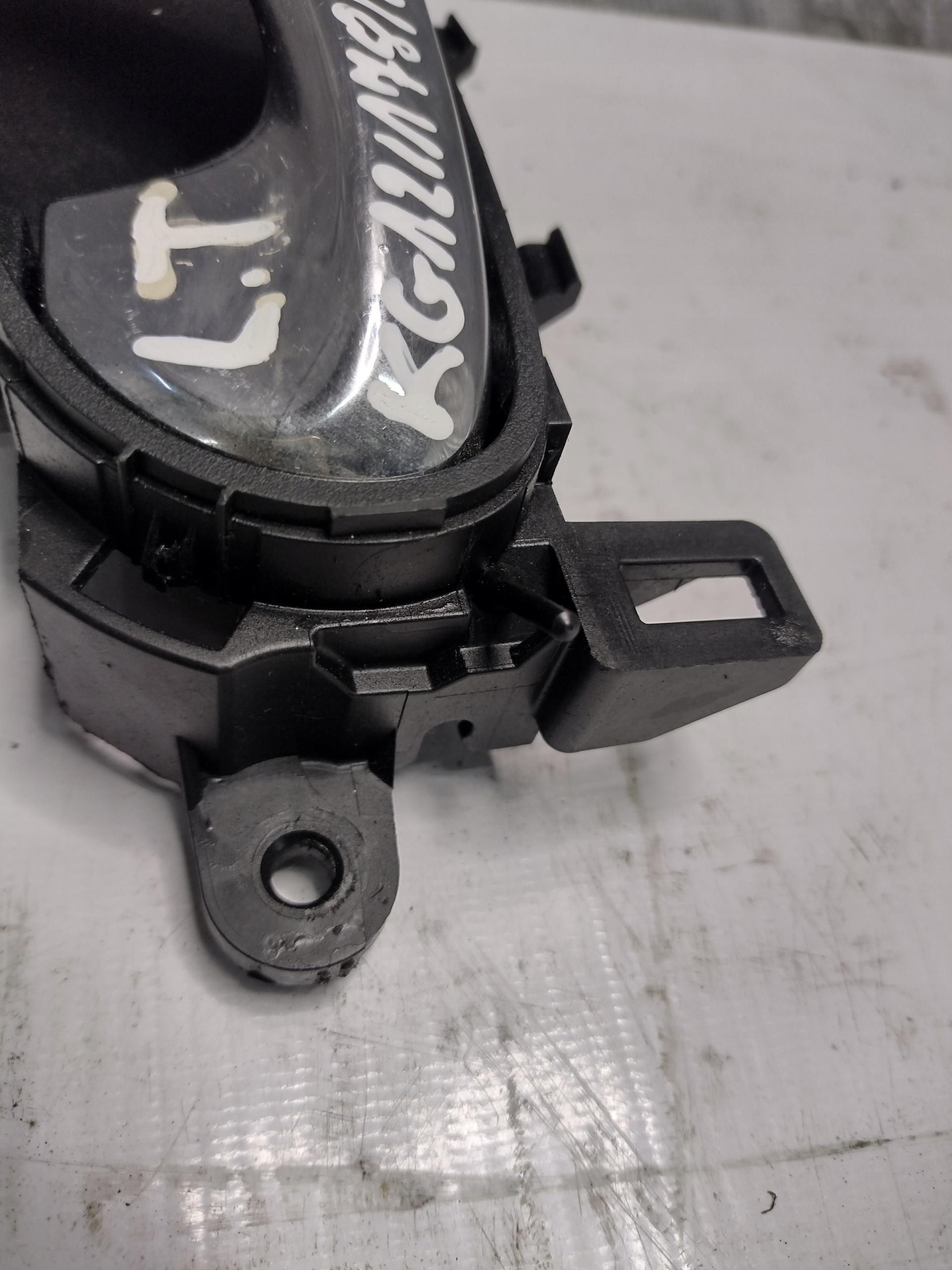 handle inner left rear part Nissan Qashqai J11 OE 806714EA0A