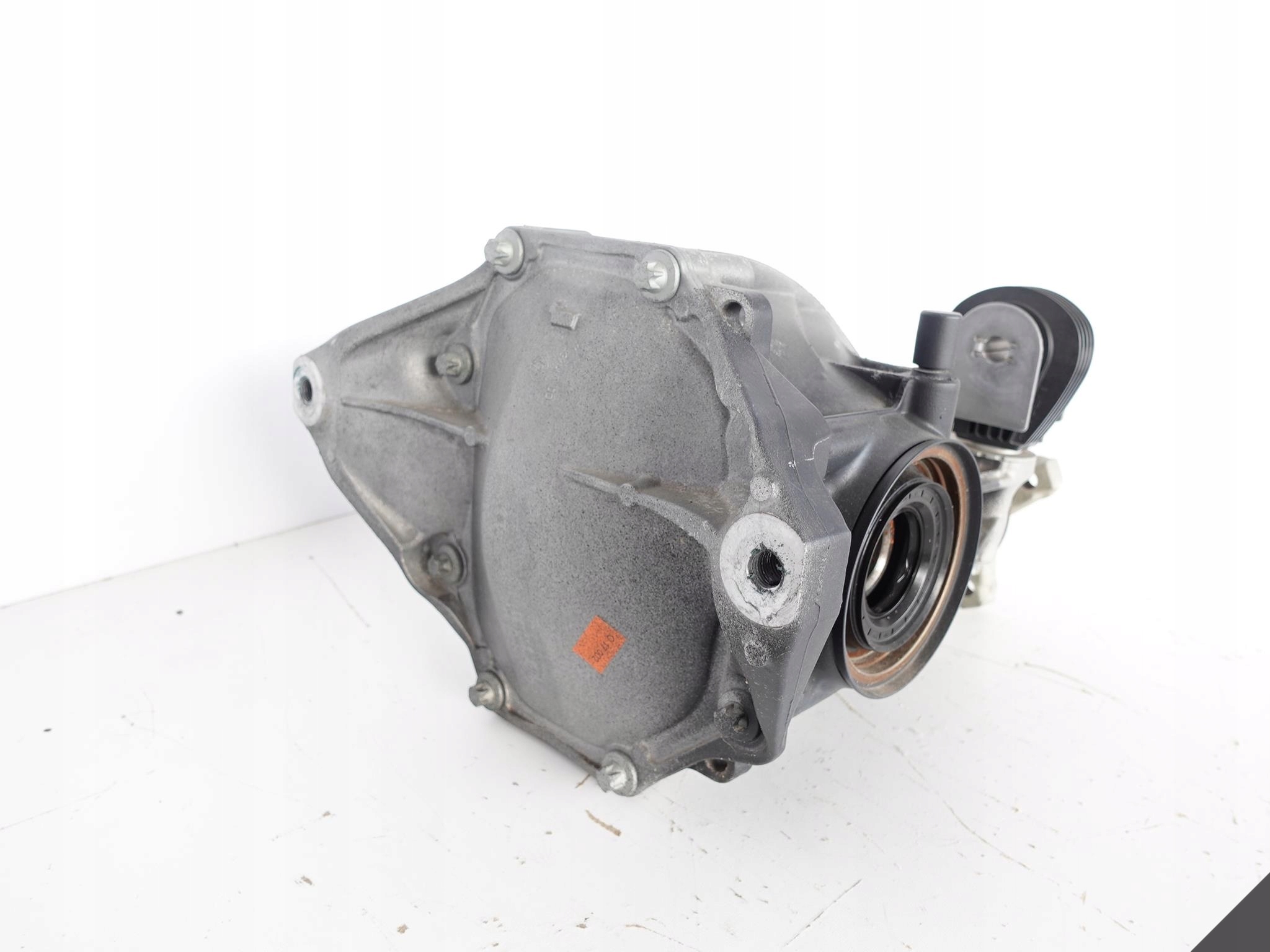 MERC C-KLASA W205 S205 differential diff rear part 2,473 100KM