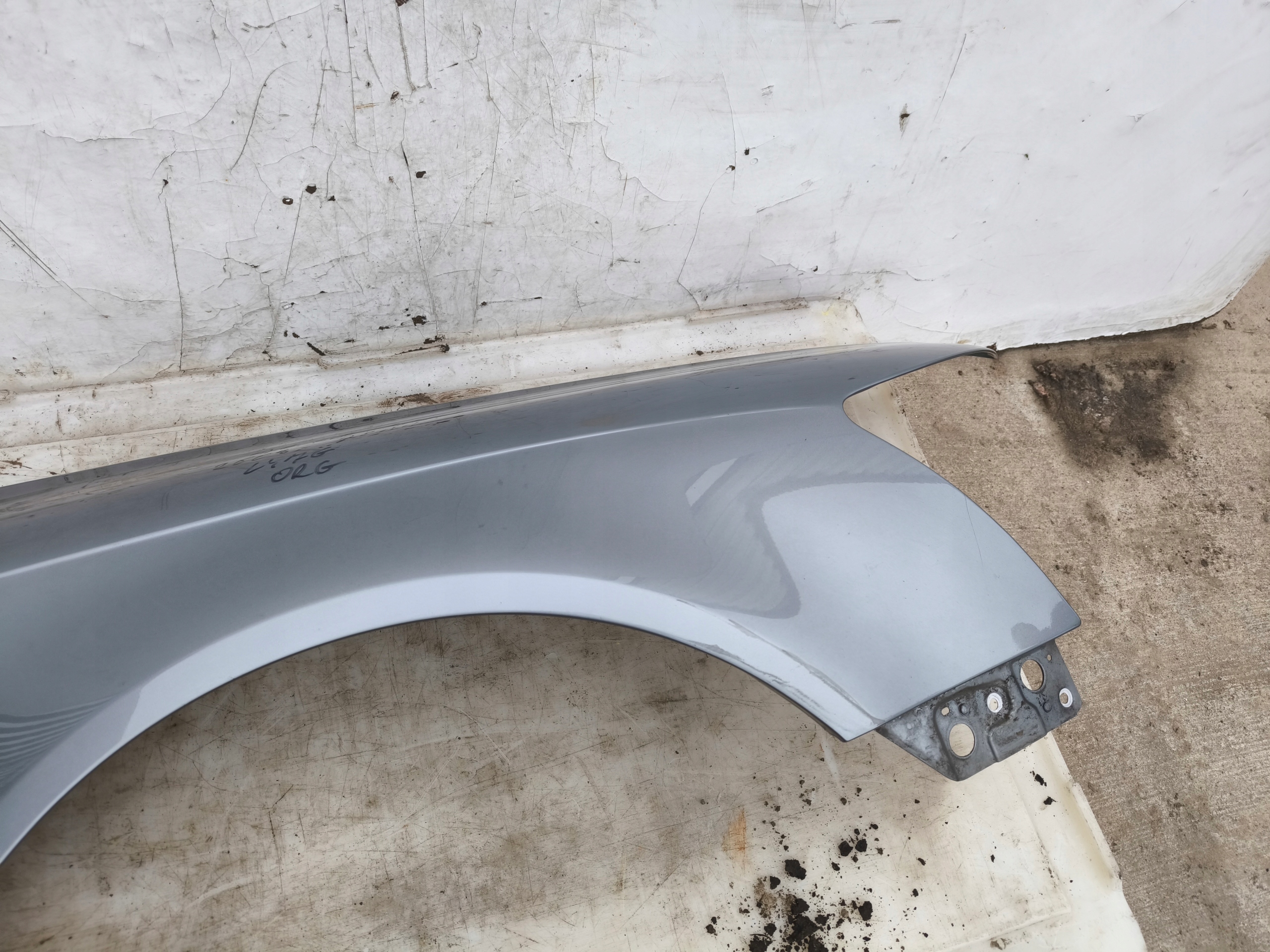 fender right front AUDI A6 C6 LIFT LY7G 2008-2011 original !!!