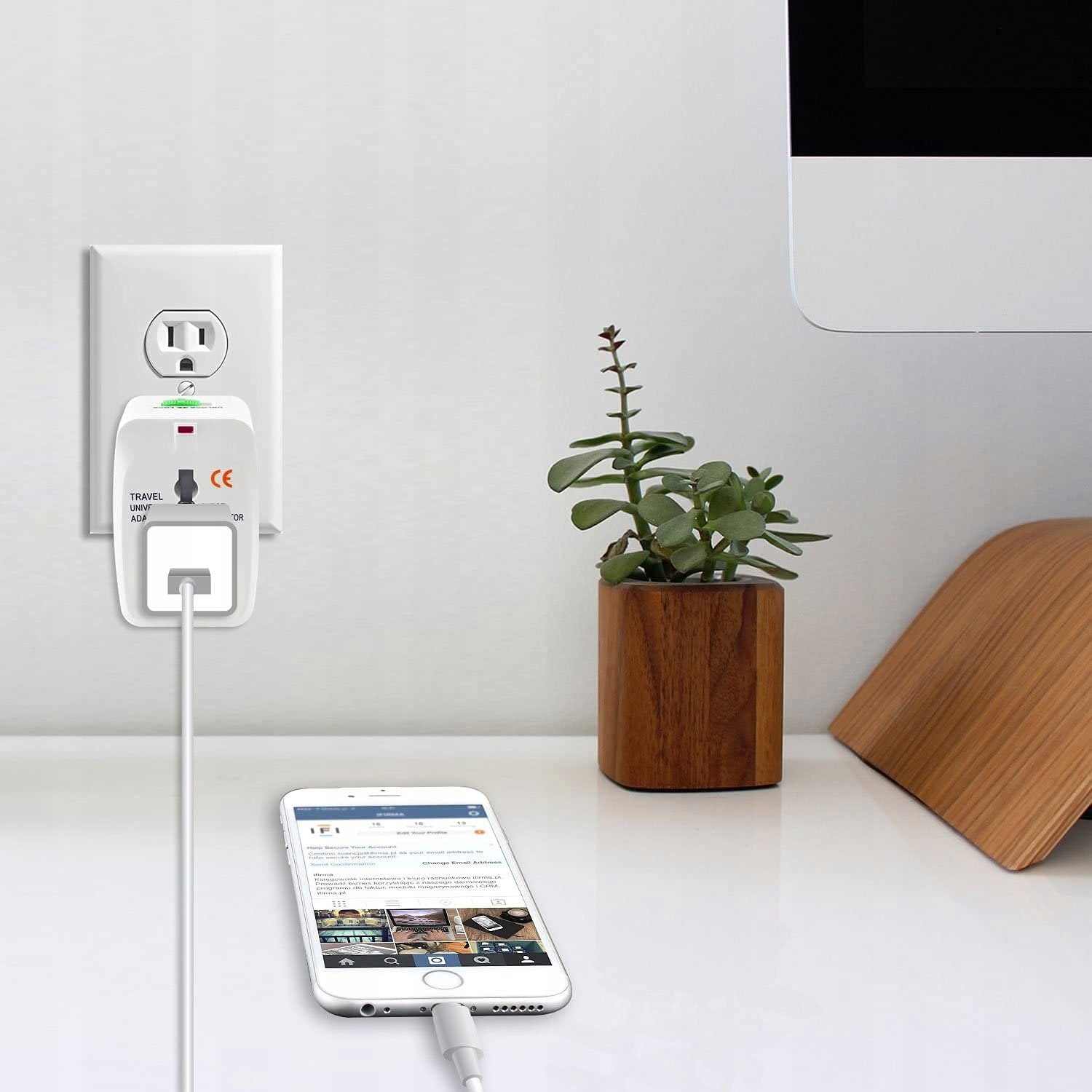 Adapter Przejściówka Podróżna Wtyczka Angielska Gniazdka UK USA EU Świat Kod producenta MAT-T-129