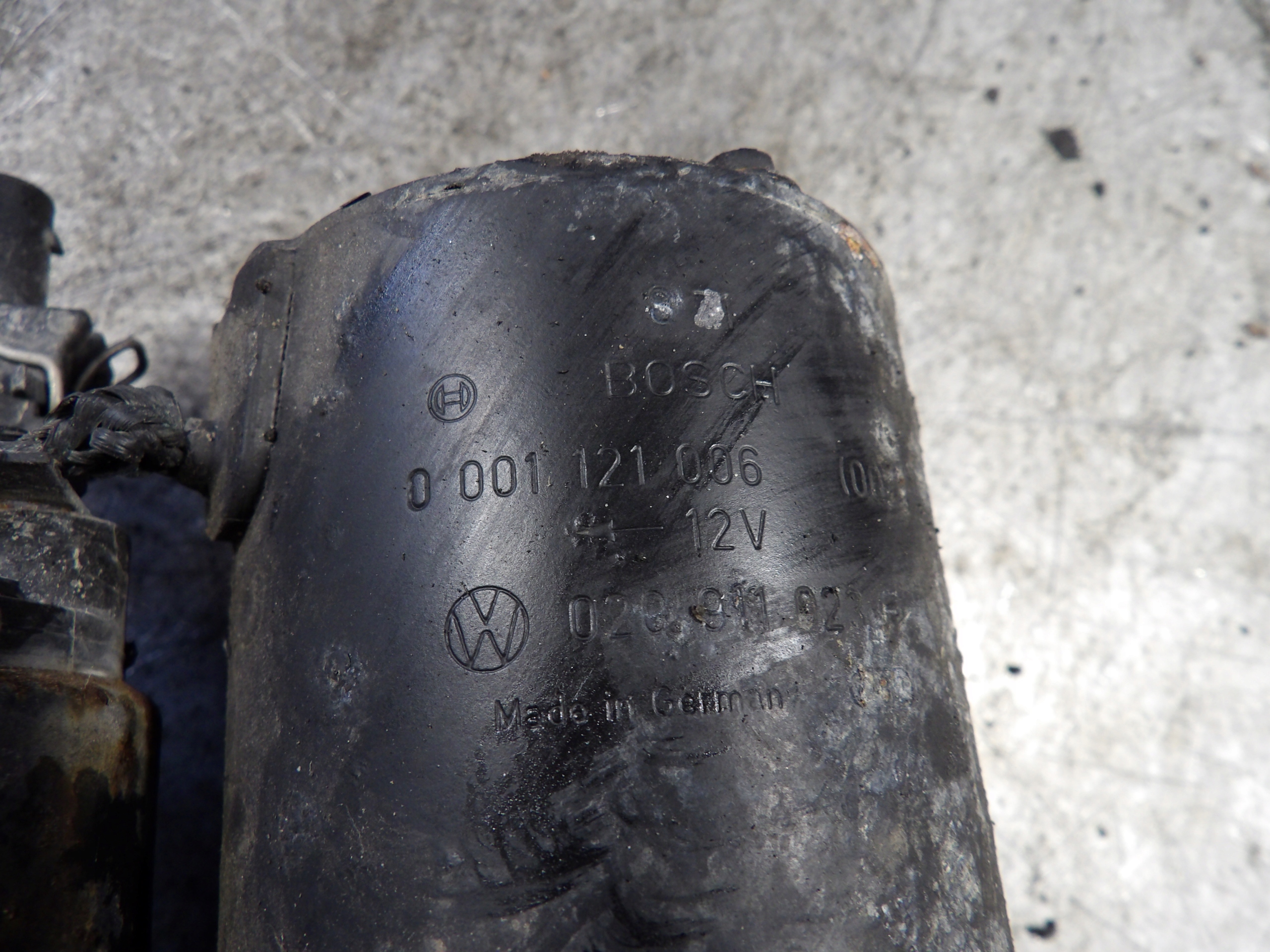 Volkswagen Golf IV starter 1,4B 0001121006