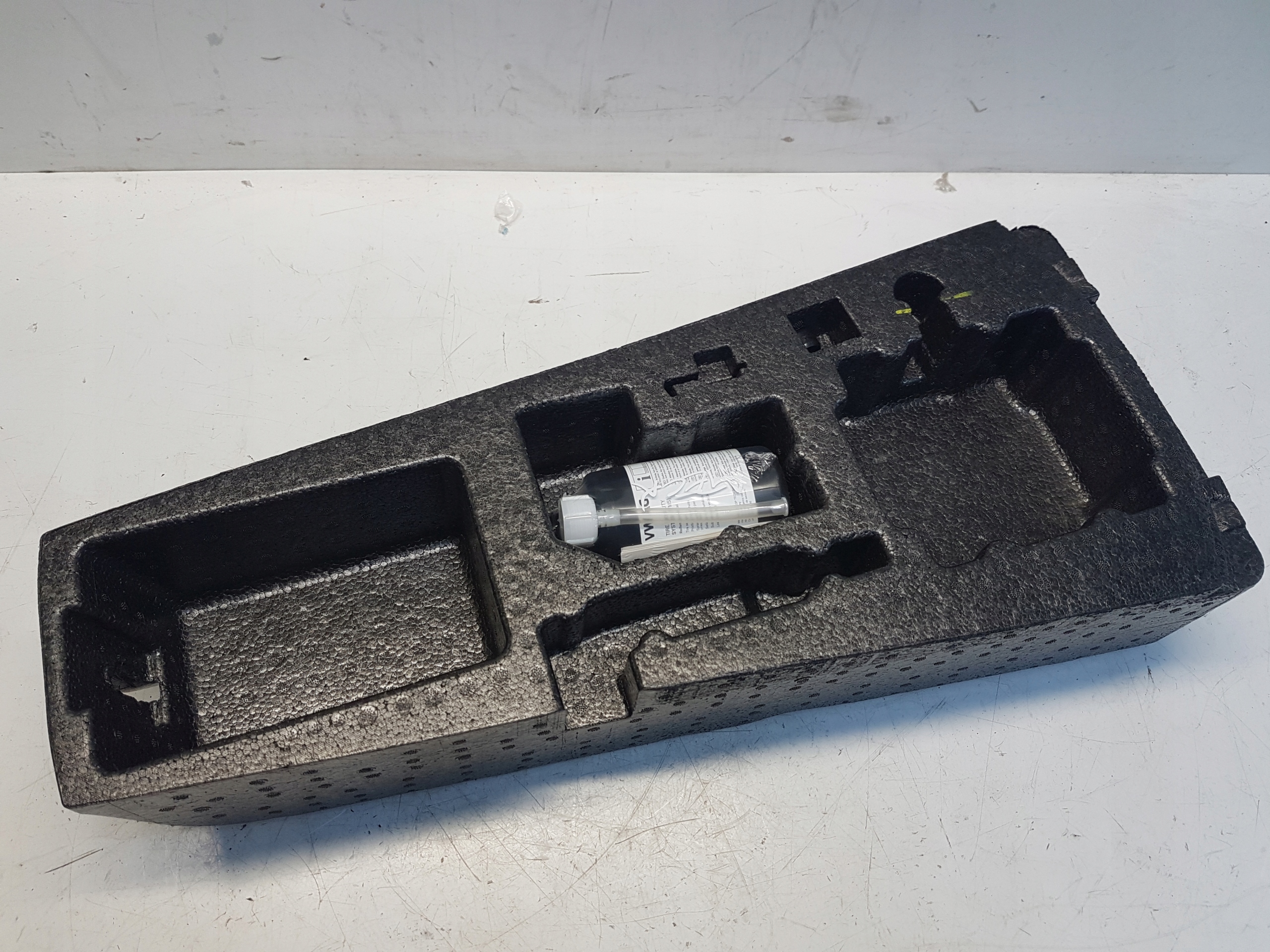 SEAT ATECA ПІНОПОЛІСТИРОЛ БАГАЖНИКА 575012103