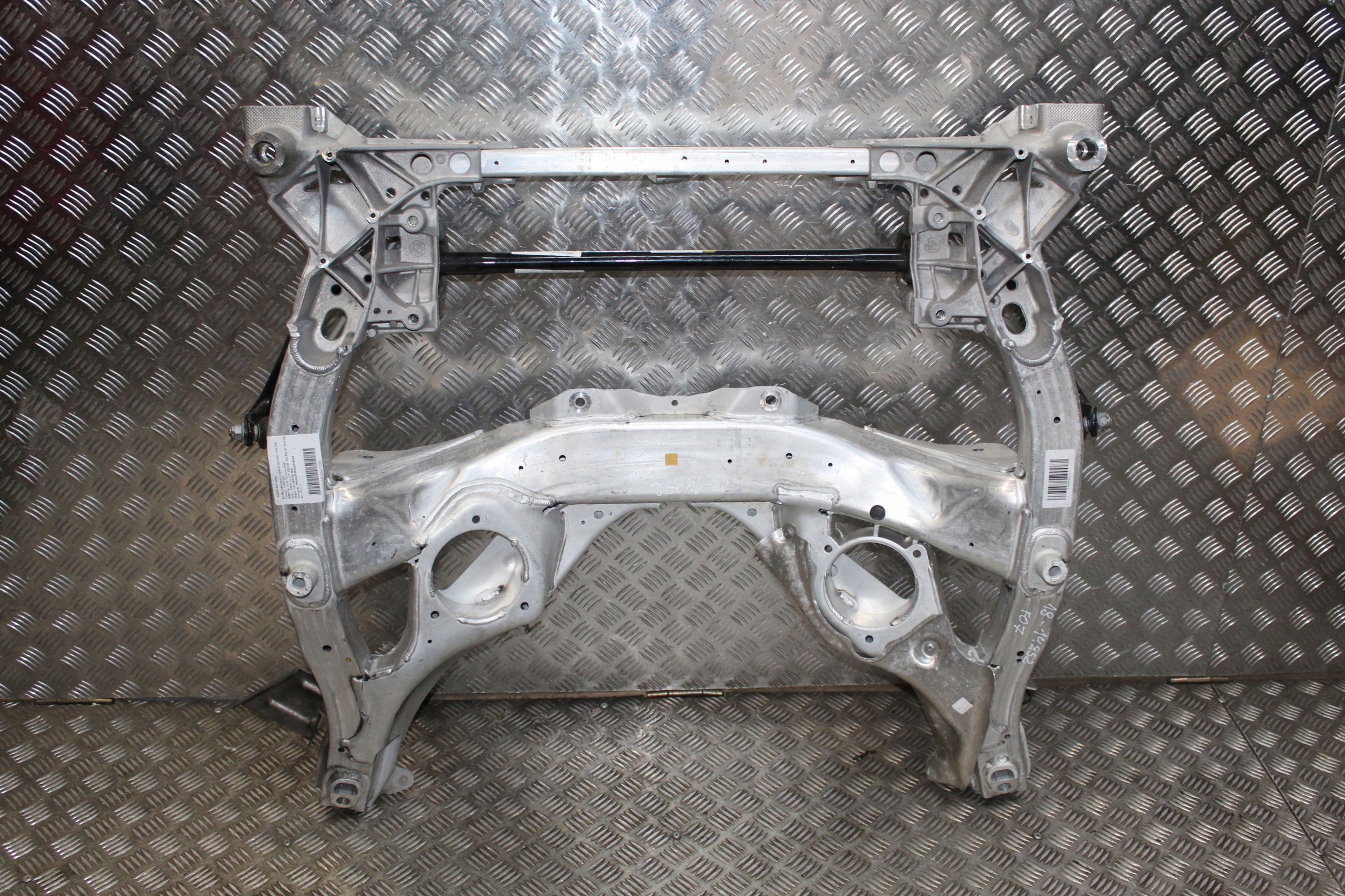 BMW F01 F07 F10 BELKA SANKI ZAWIESZENIA 6796693