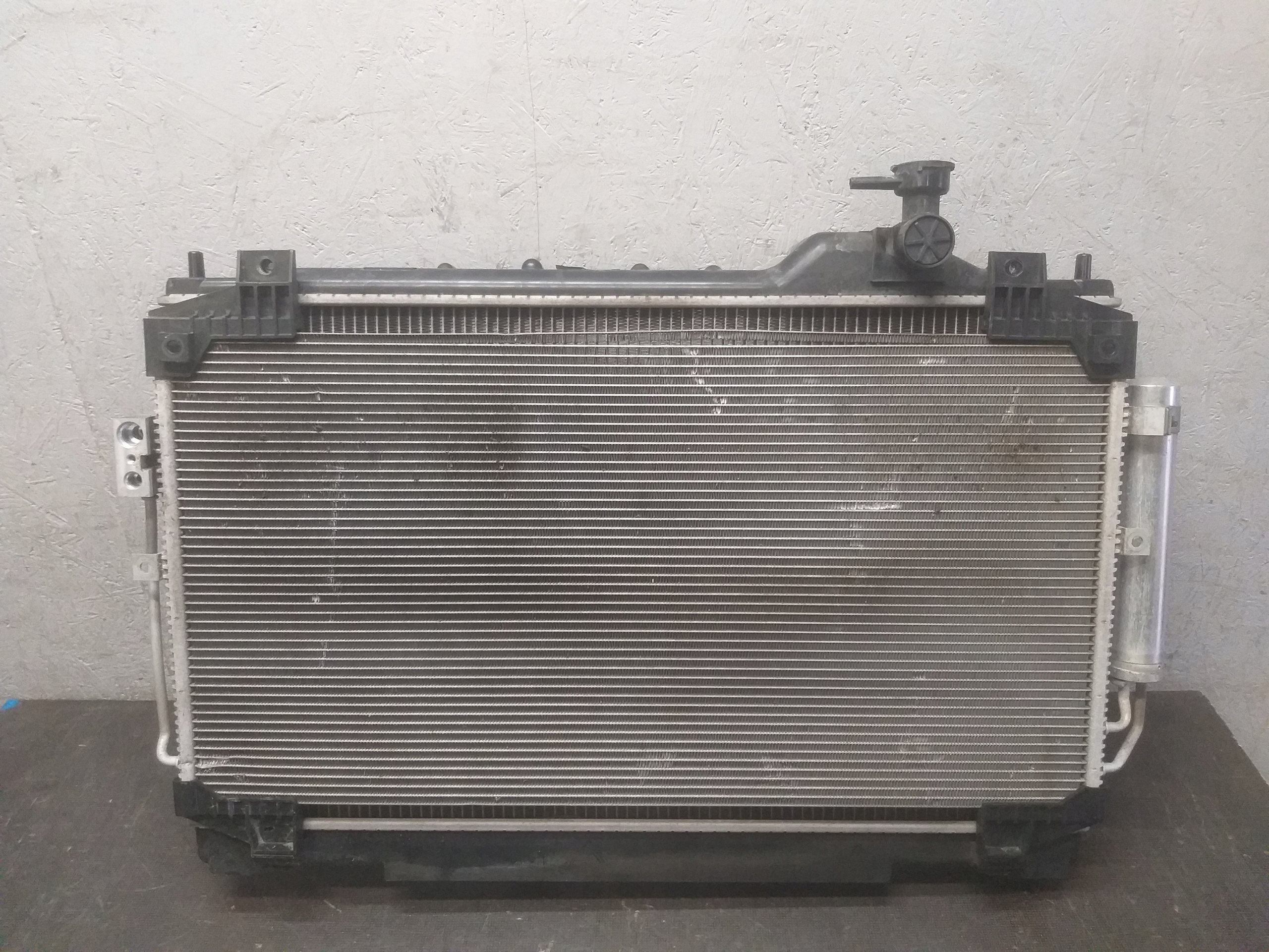 water cooler KLIMA KOMPLET MITSUBISHI ECLIPSE CROSS 180005