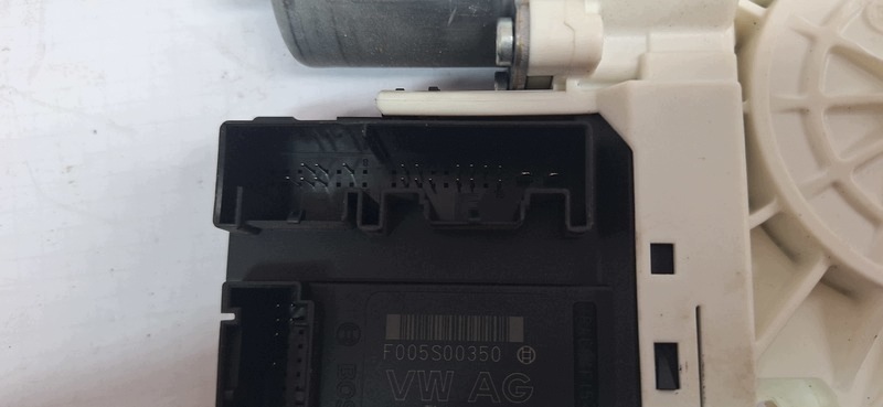 mini motor windows VW GOLF V right front 1K5837402AM