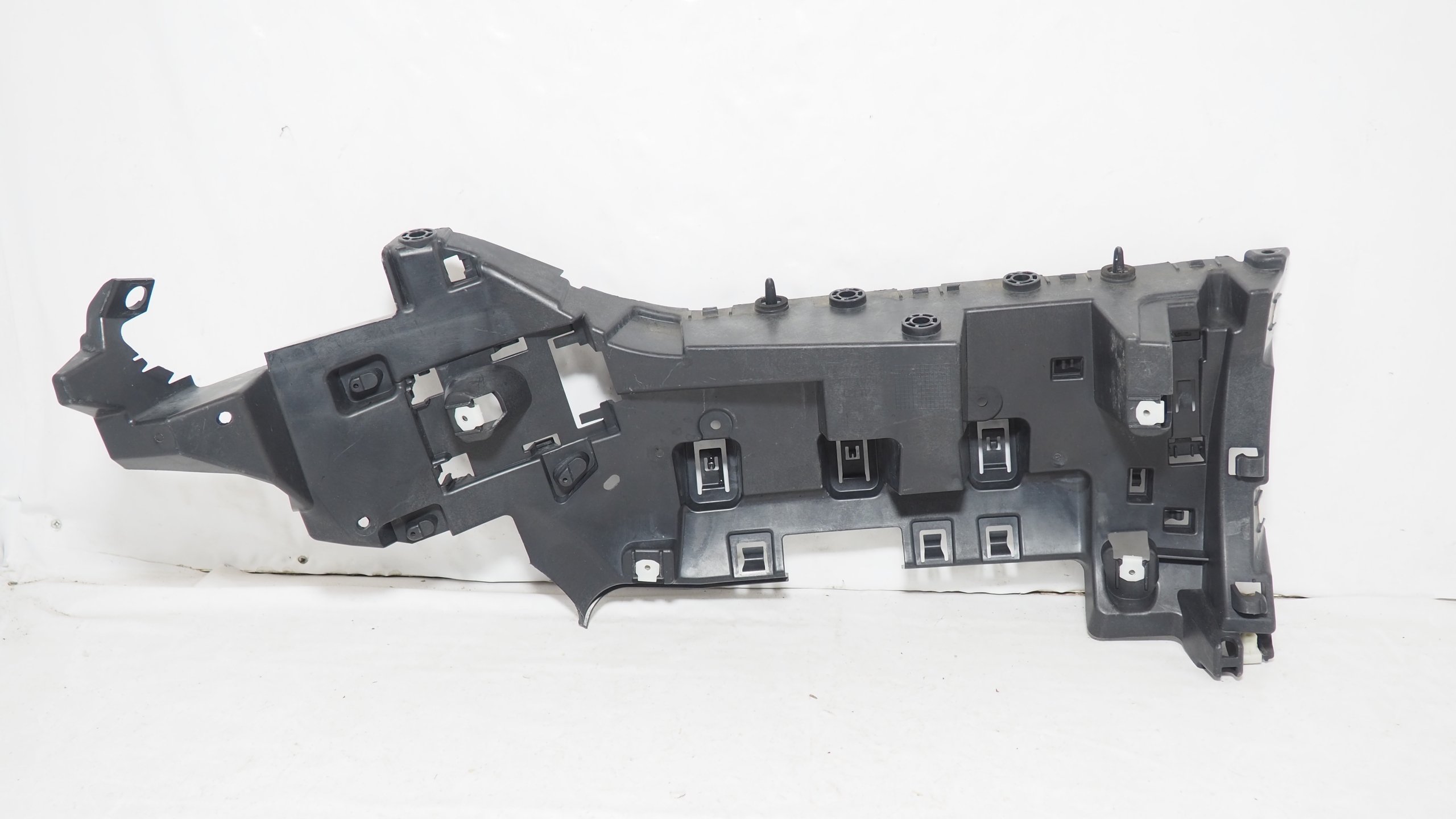 Land Rover Discovery V bumper bracket left rear part KY32-17A882-AA
