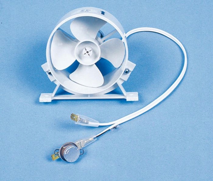 Elektrický ventilátor do ledničky Comet