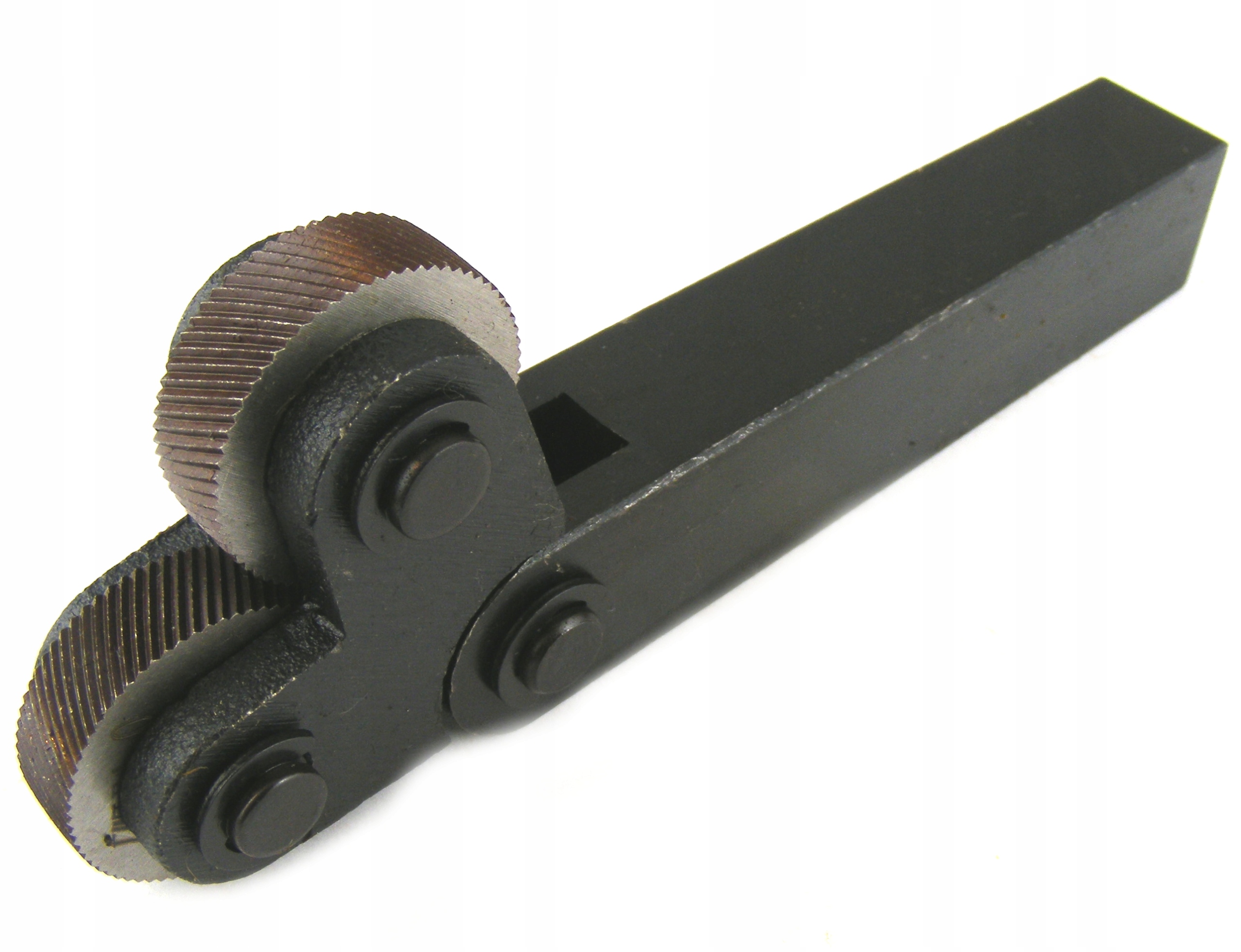 

Moletka podwójna radełko krzyżowe skok 1,0 18x20