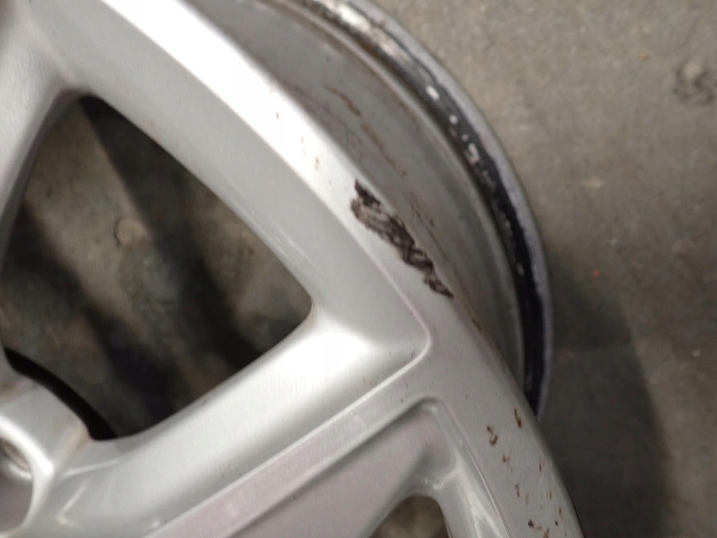 disk disk AUDI 80A 5x112 ET39 8J 17" 80A601025