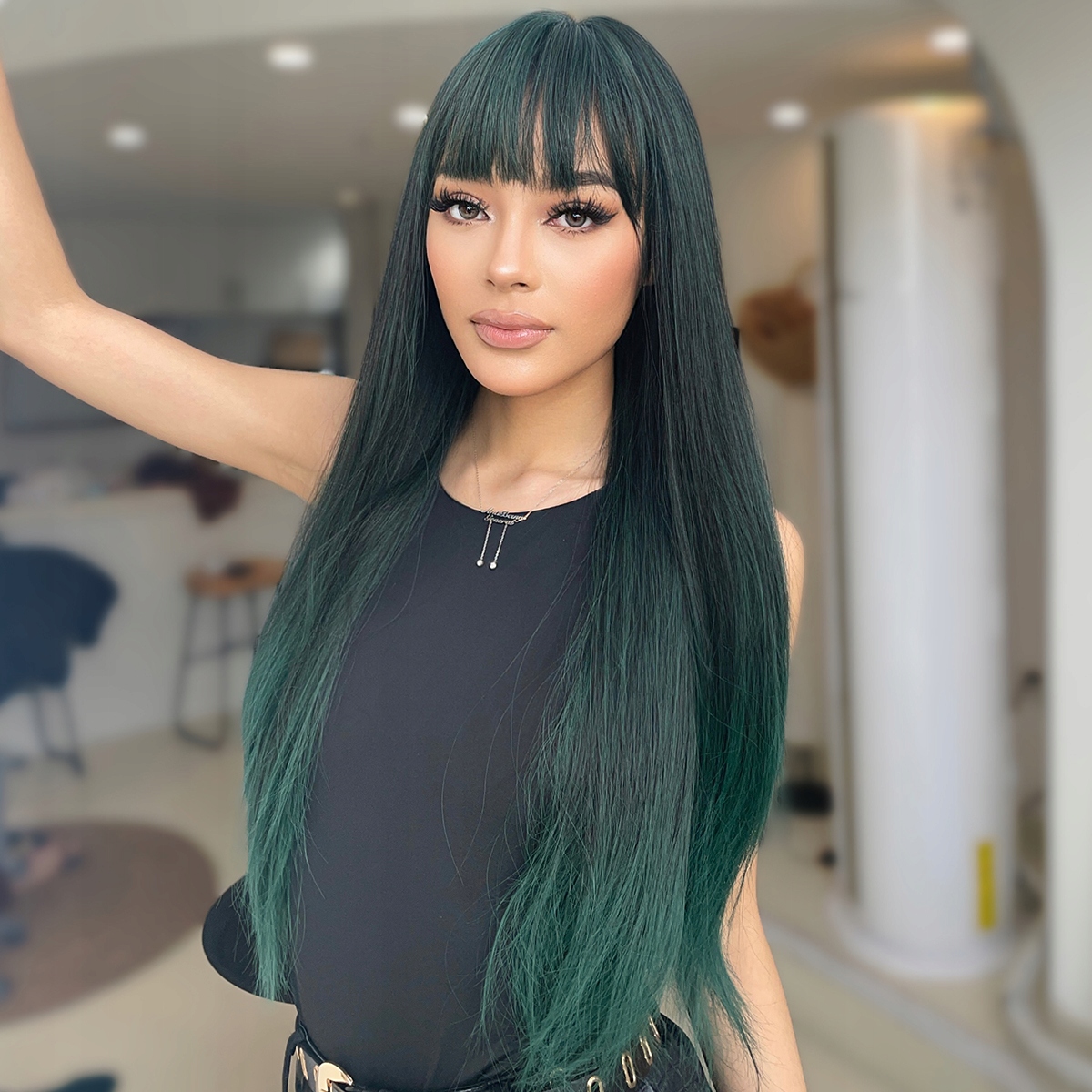 Dlouhá olivově zelená paruka Oli s ofinou