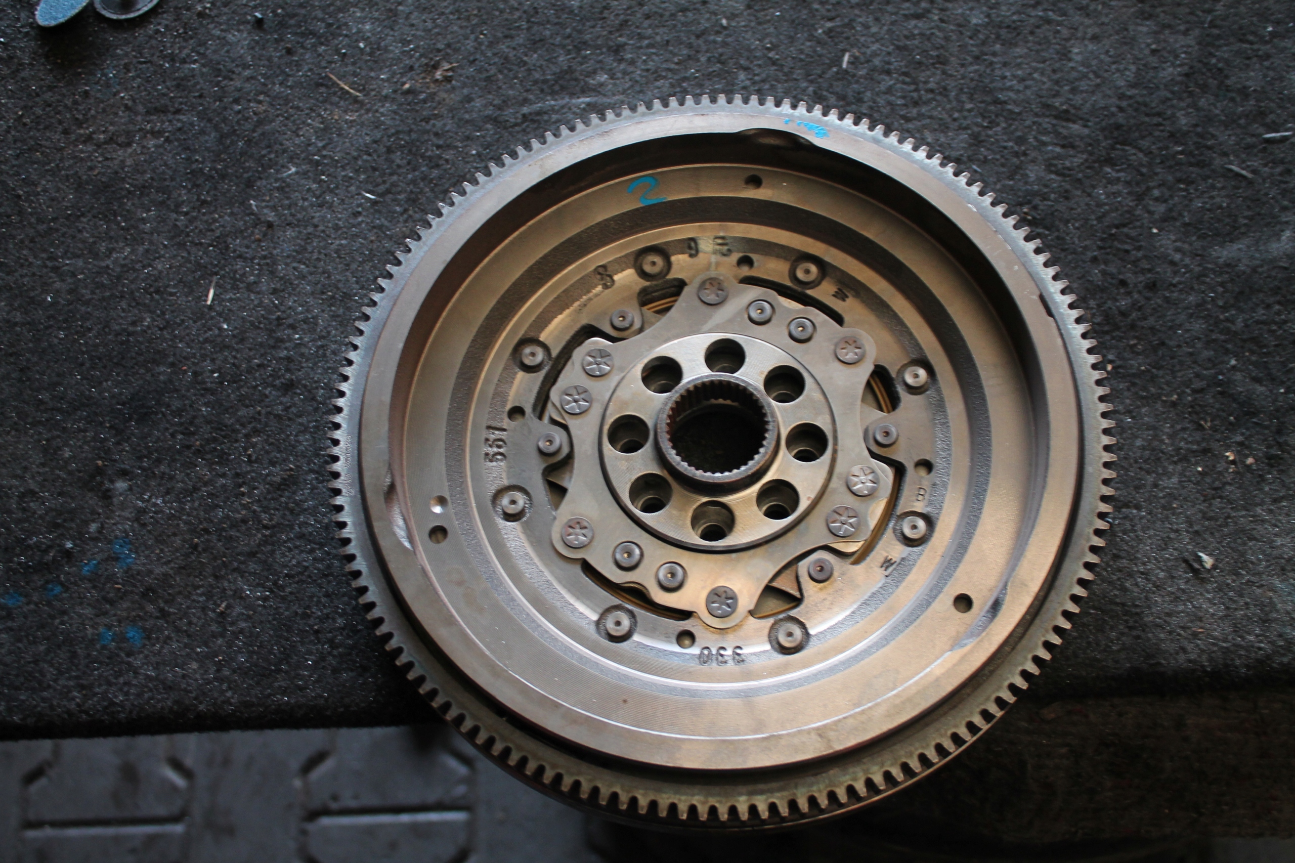 2238. wheel flywheel AUDI RSQ3 RS3 07K105266H