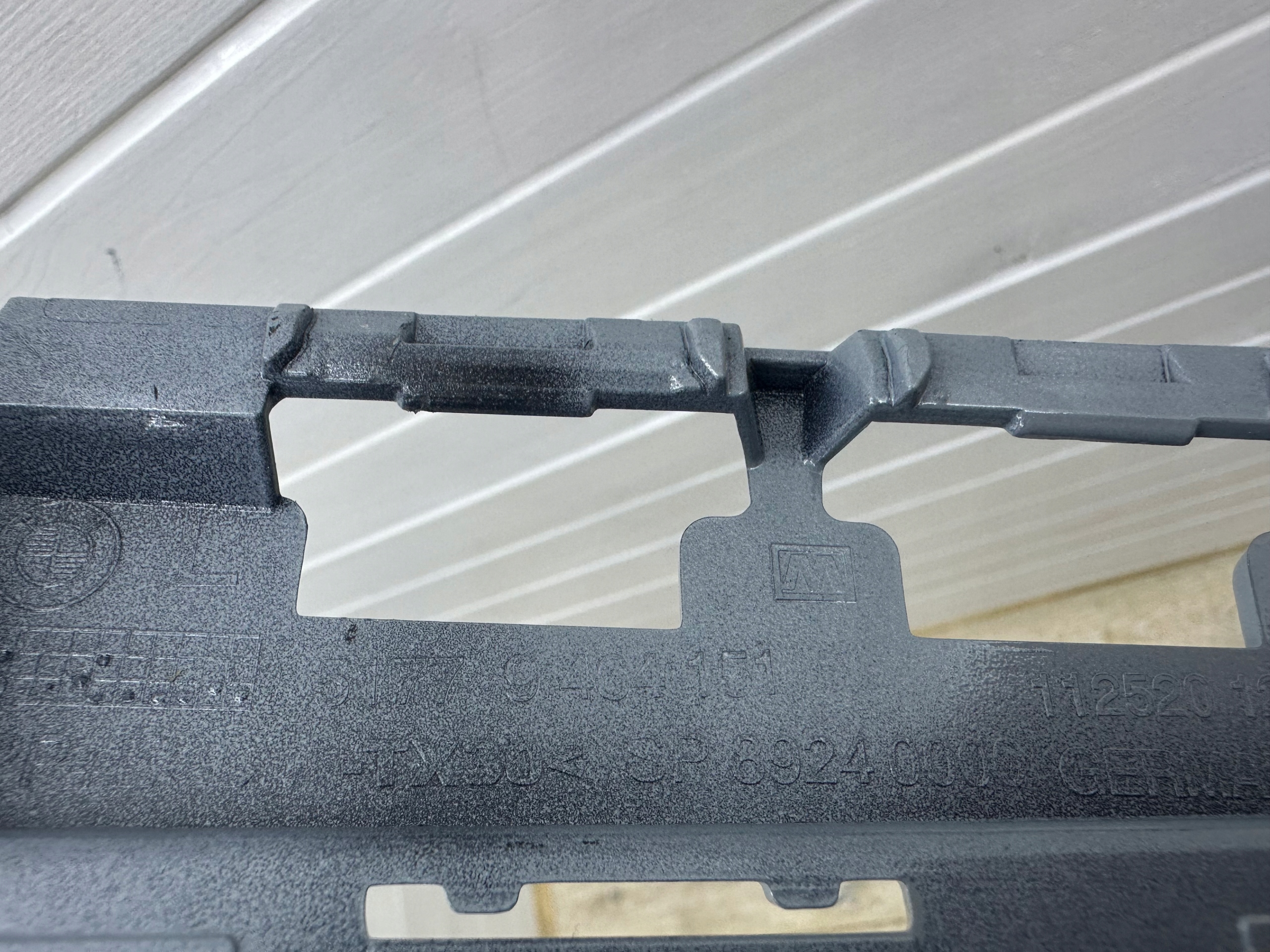 moulding threshold left BMW 7 G70 i7 Electryk E Drive 22