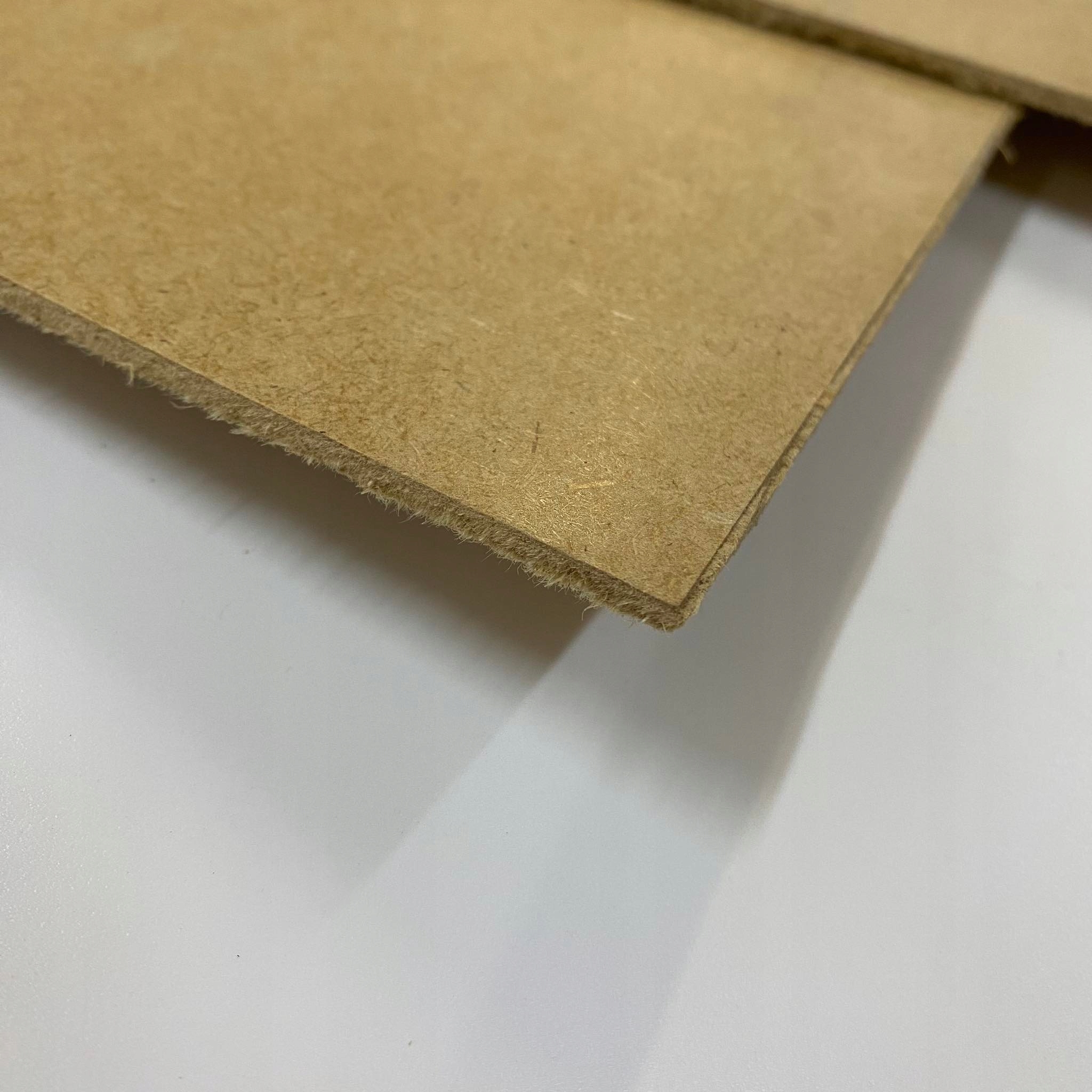 Płyta HDF 700x500 3 mm surowa B2 format półka Grubość 3 mm