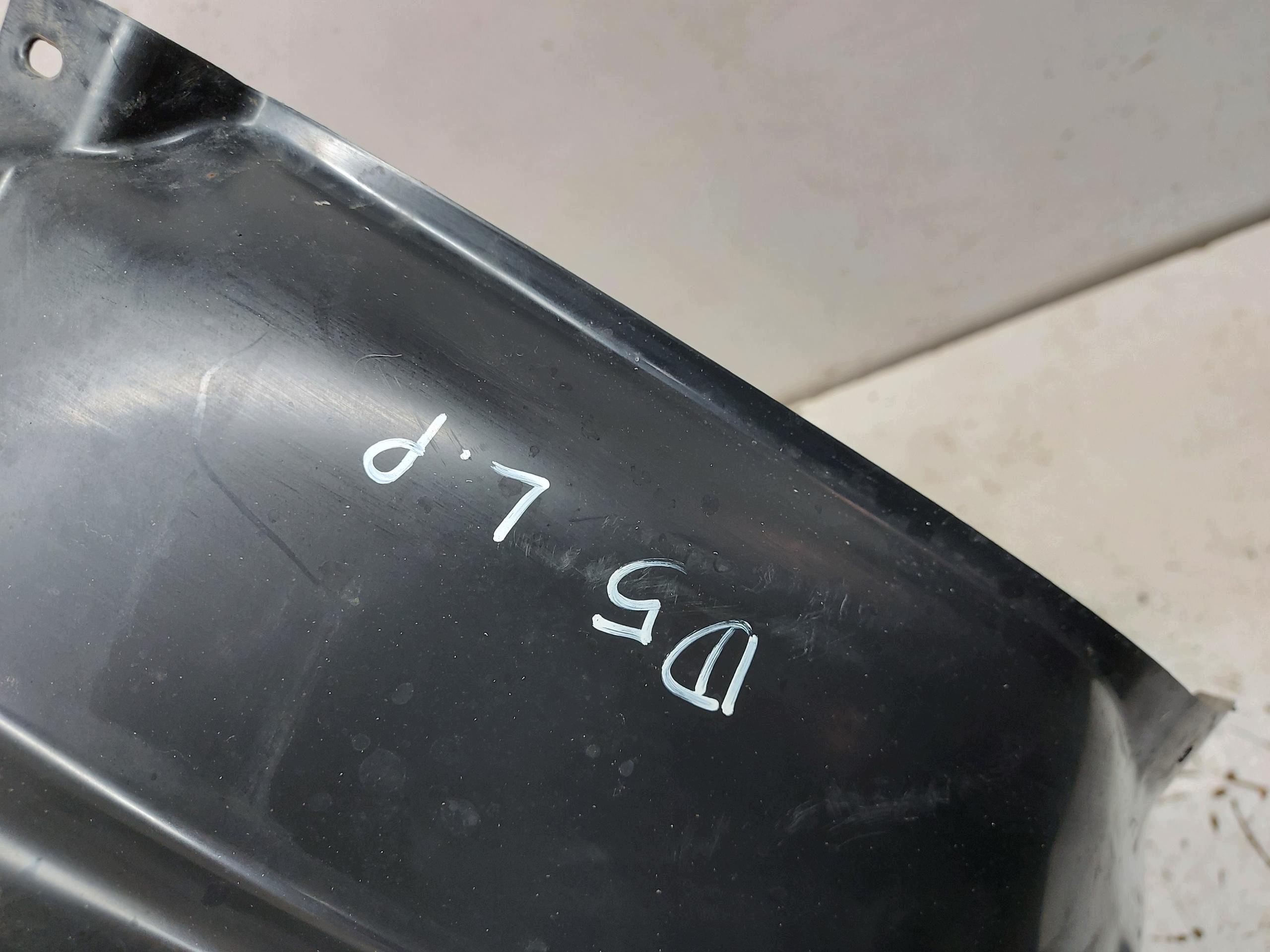 VW ID5 GTX 11E podblatník levý předek