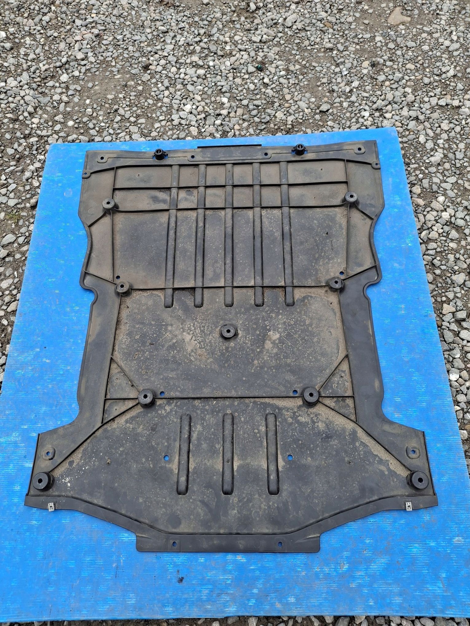 cover below engine cover SKODA ENYAQ VW ID.4 2020R->