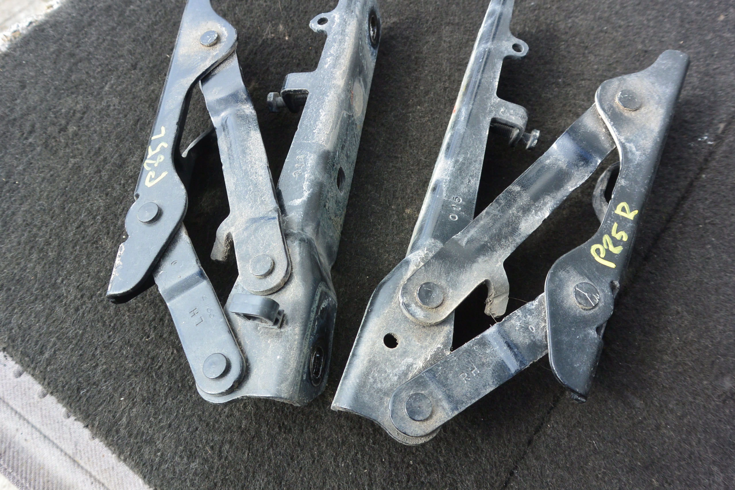 hinge bonnets right left TESLA MODEL S 12-16