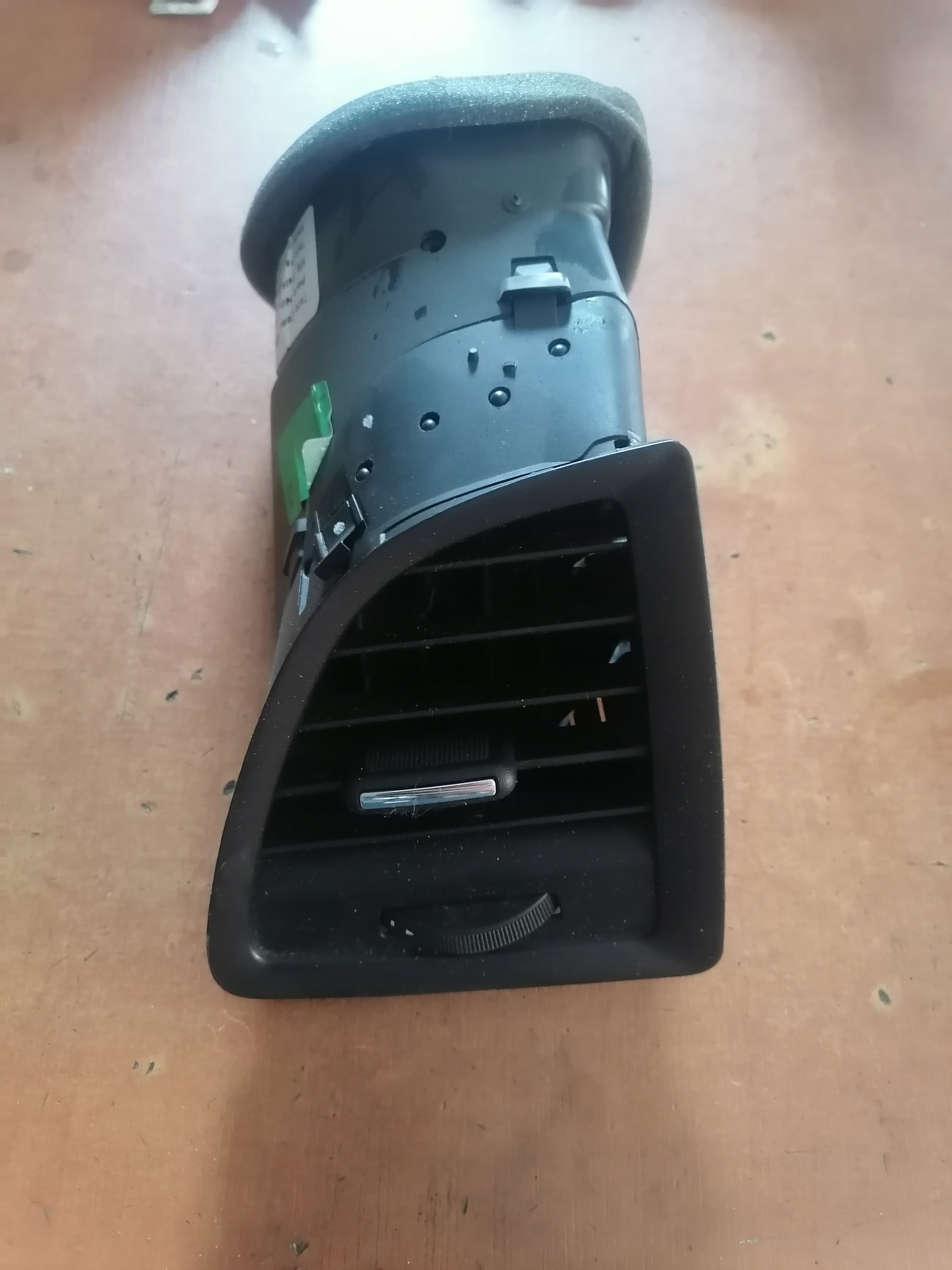 13300544 OPEL ASTRA J IV grid air conditioning devices left