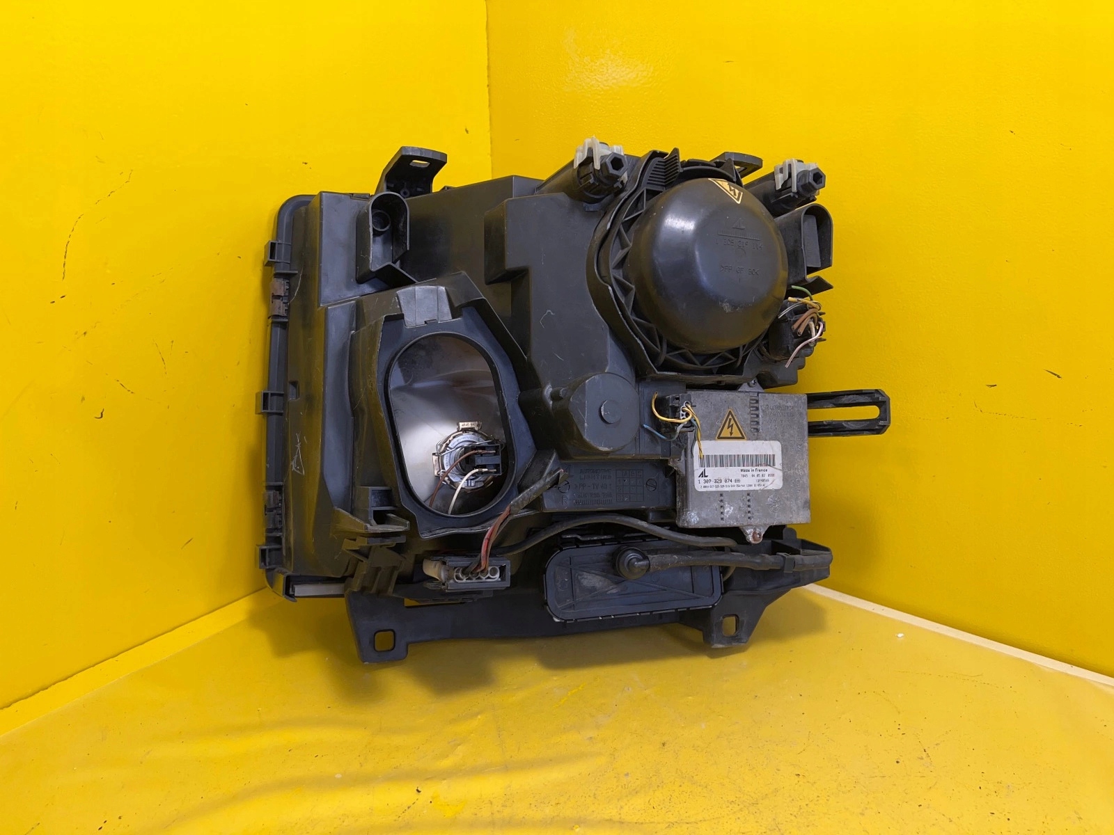 LIGHT RIGHT RANGE ROVER III VOGUE L322 01-05 XENON