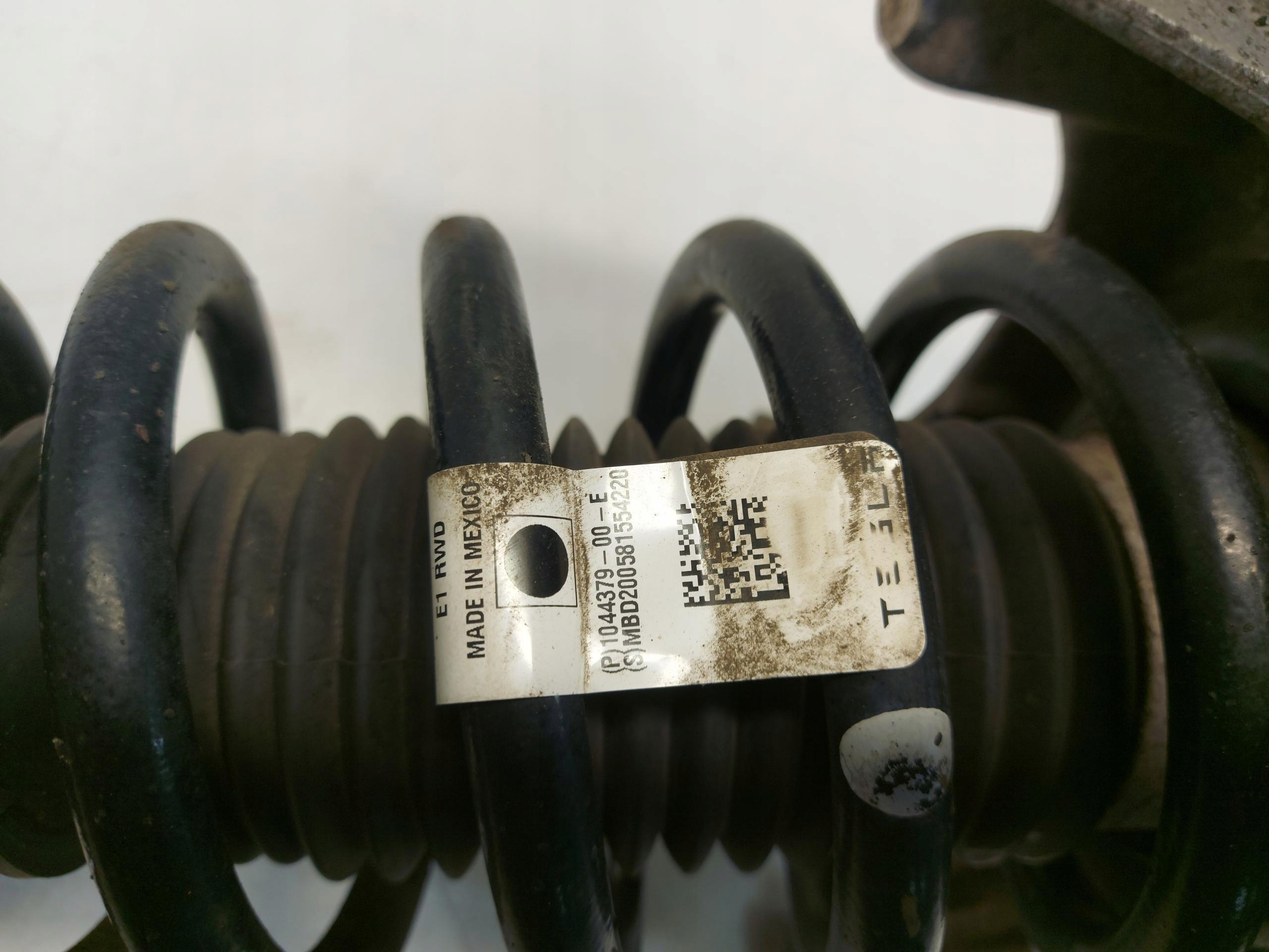 TESLA 3 III shock absorber front right 2WD 1044369-00-E