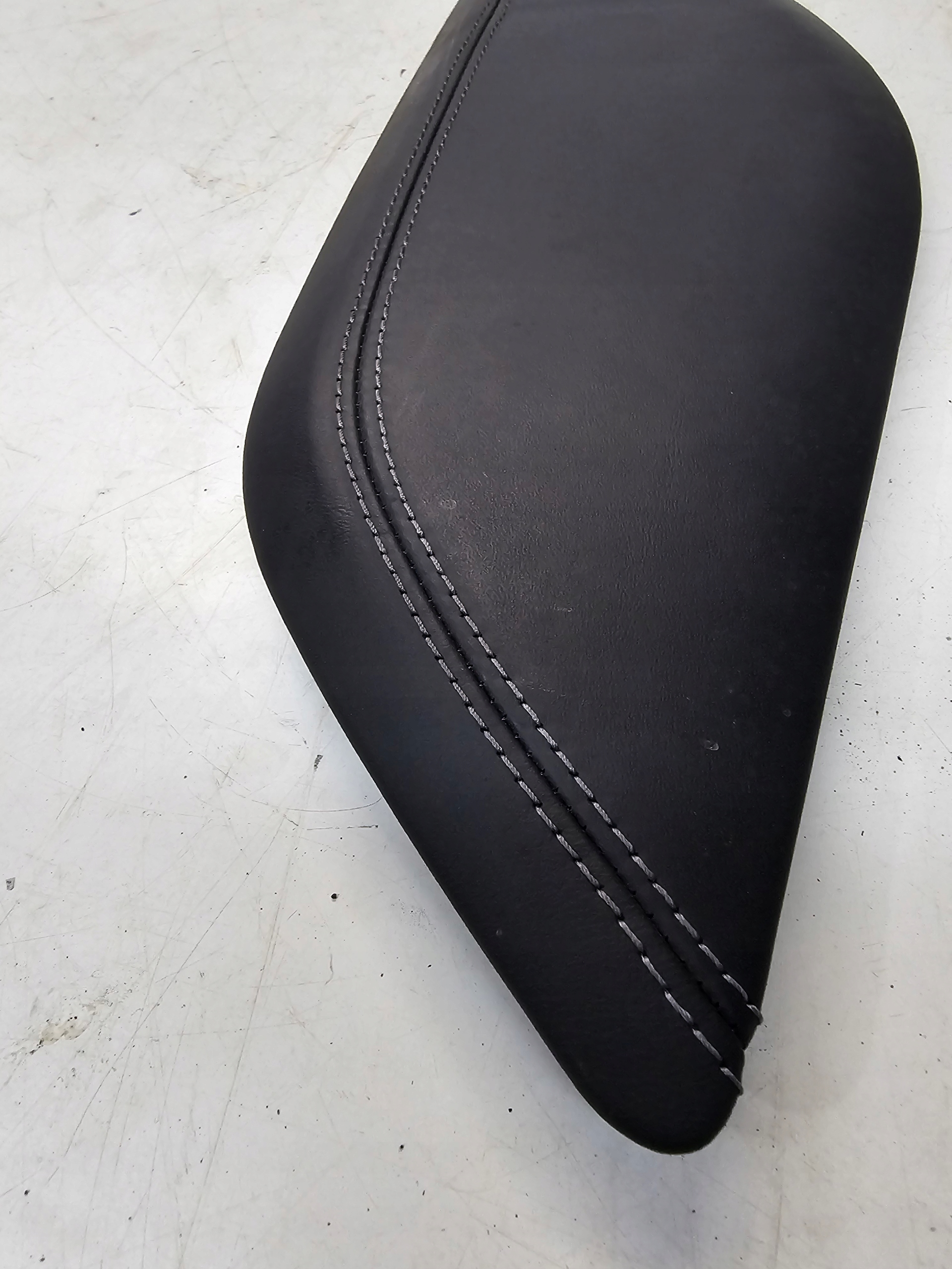cover spoiler TUNELU right AUDI A6 C7 4G0863306