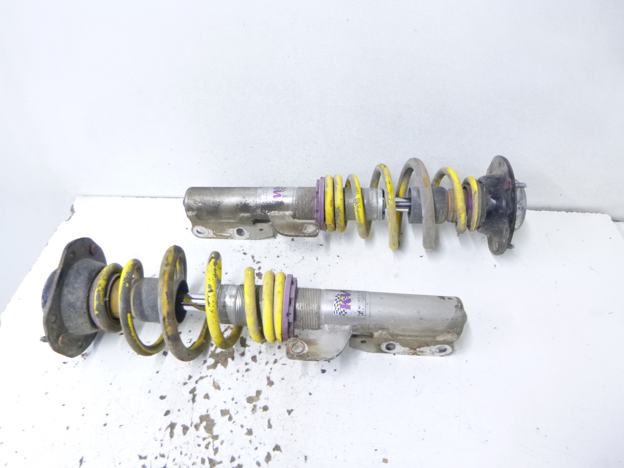 shock absorbers front Chevrolet HHR 2.4 2009 komplet