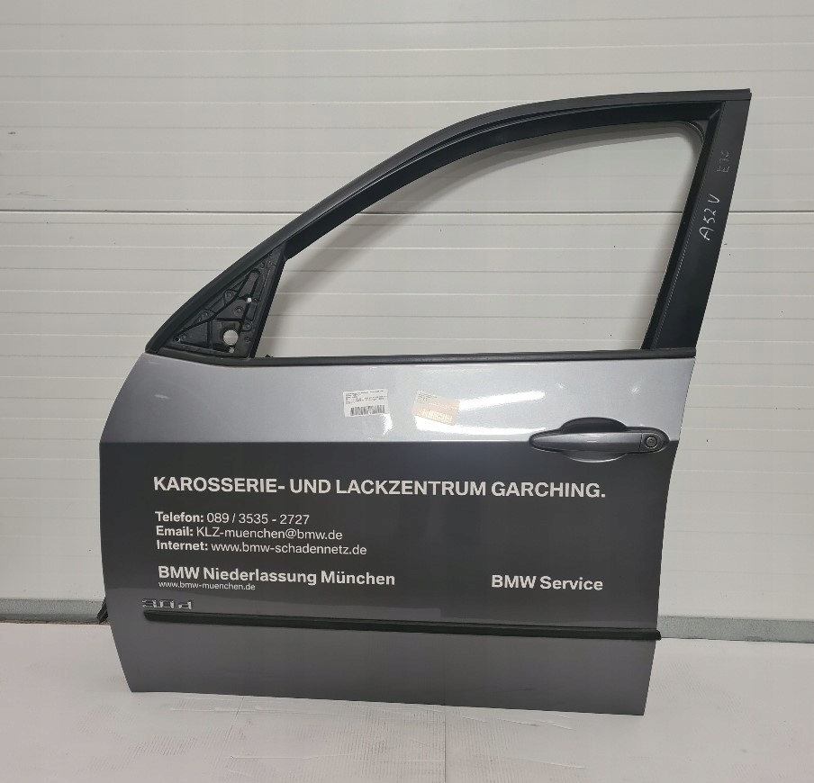 BMW X5 E70 door left front A52