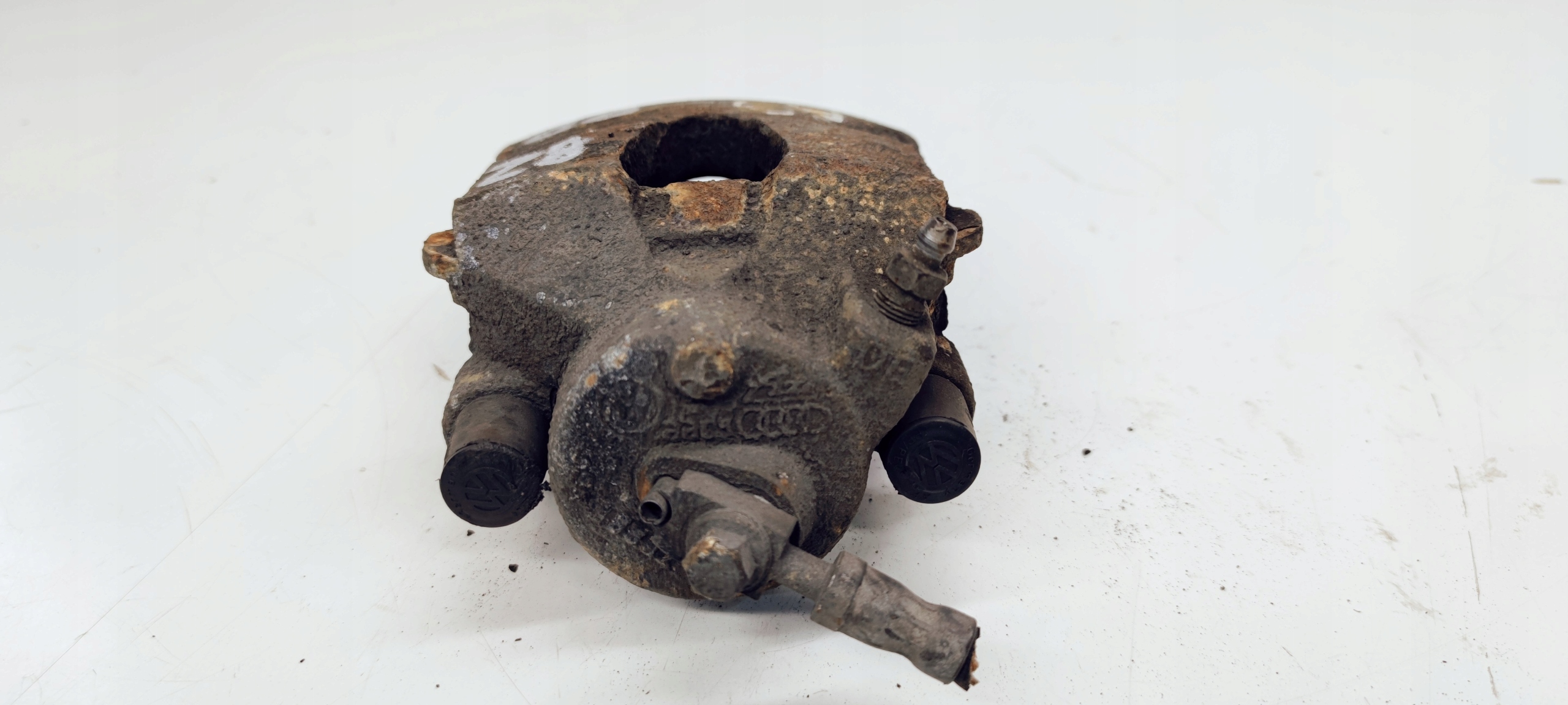 caliper brake right front AUDI A3 8P VW SEAT 82