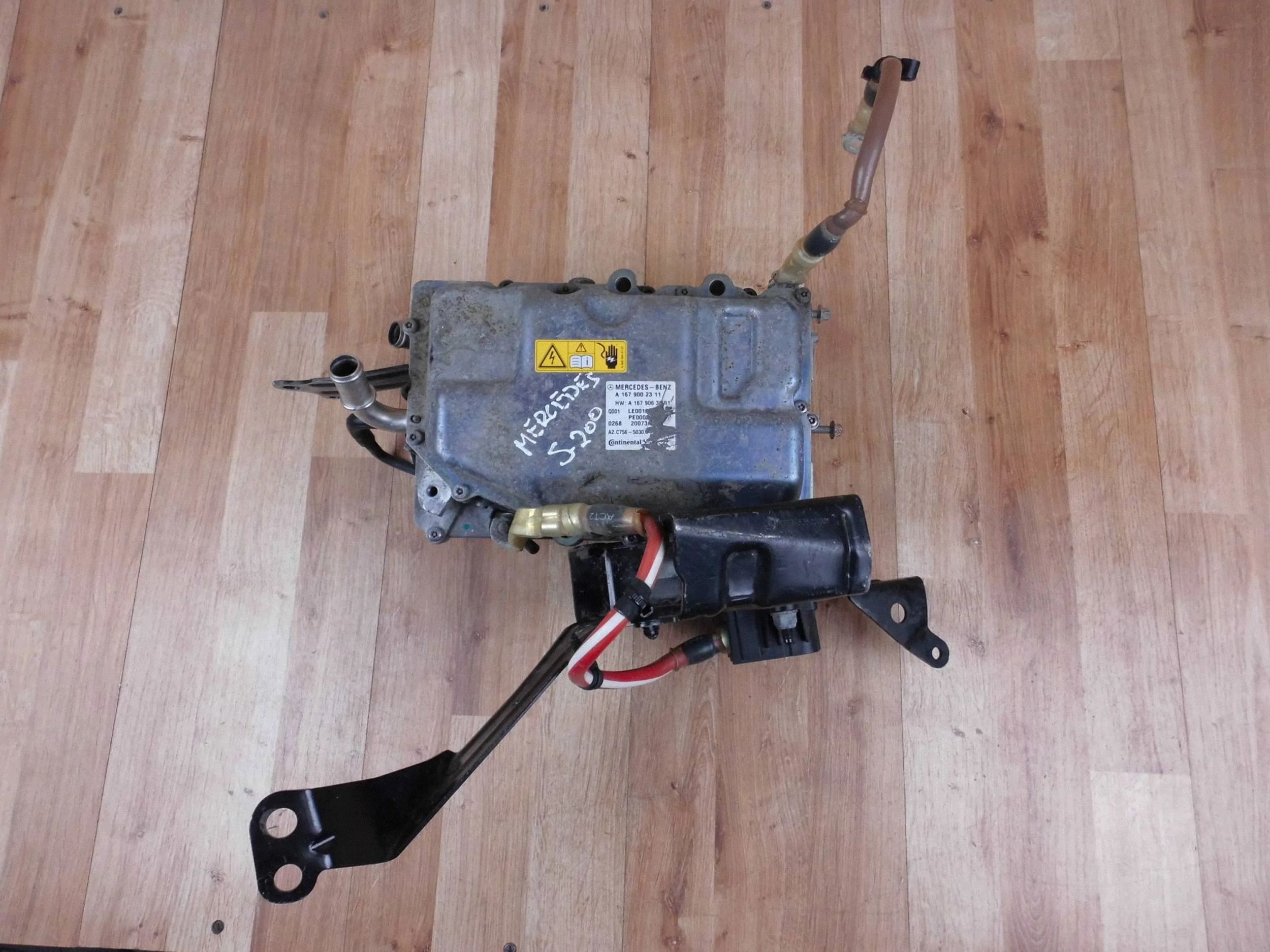 Mercedes-Benz inwerter konwerter A1679063801