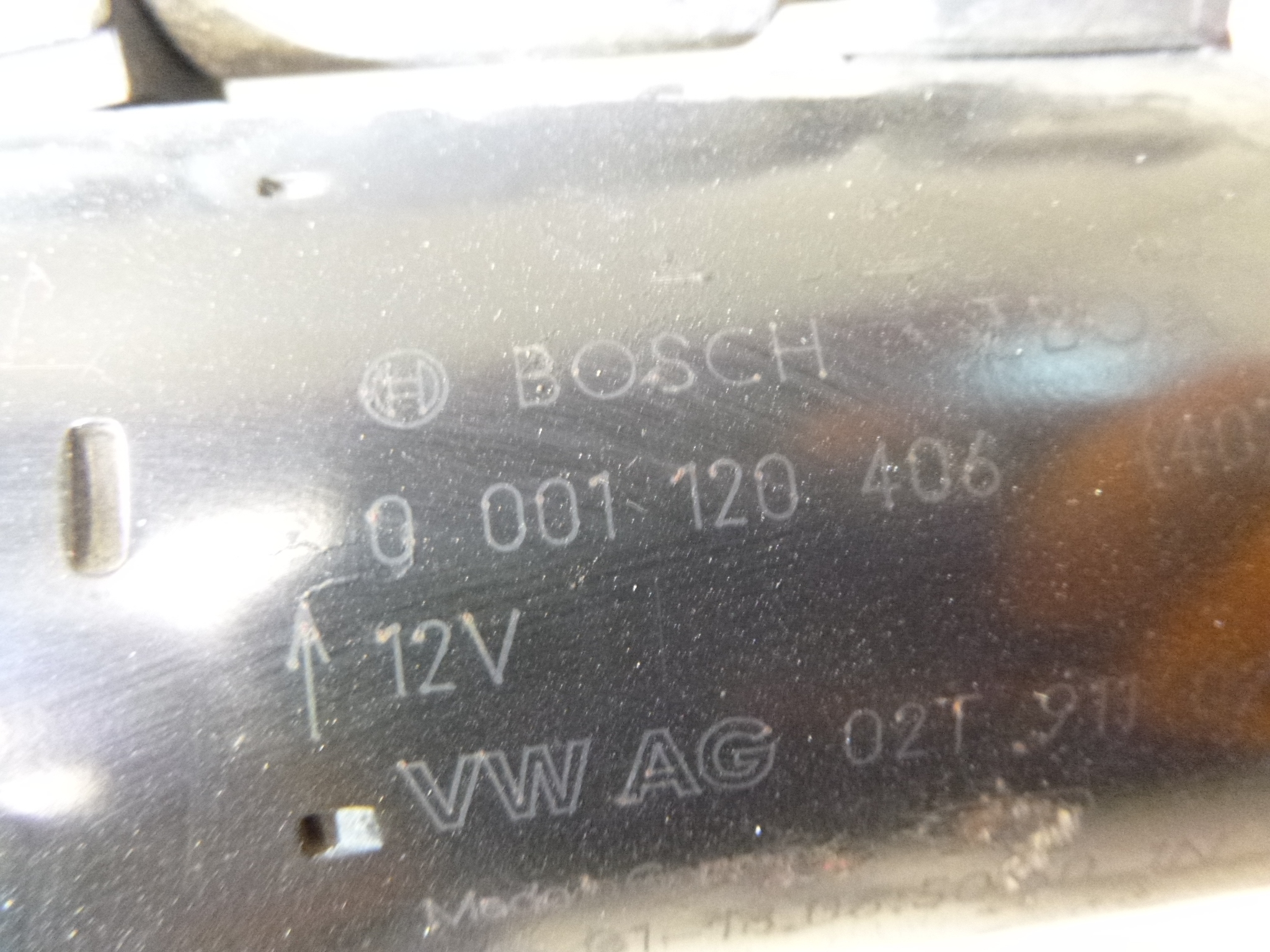 starter VW Golf V 1.4 10 zebow 2006r. 0001120406