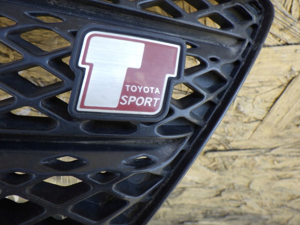 TOYOTA COROLLA E12 TSPORT T SPORT 05- Grille