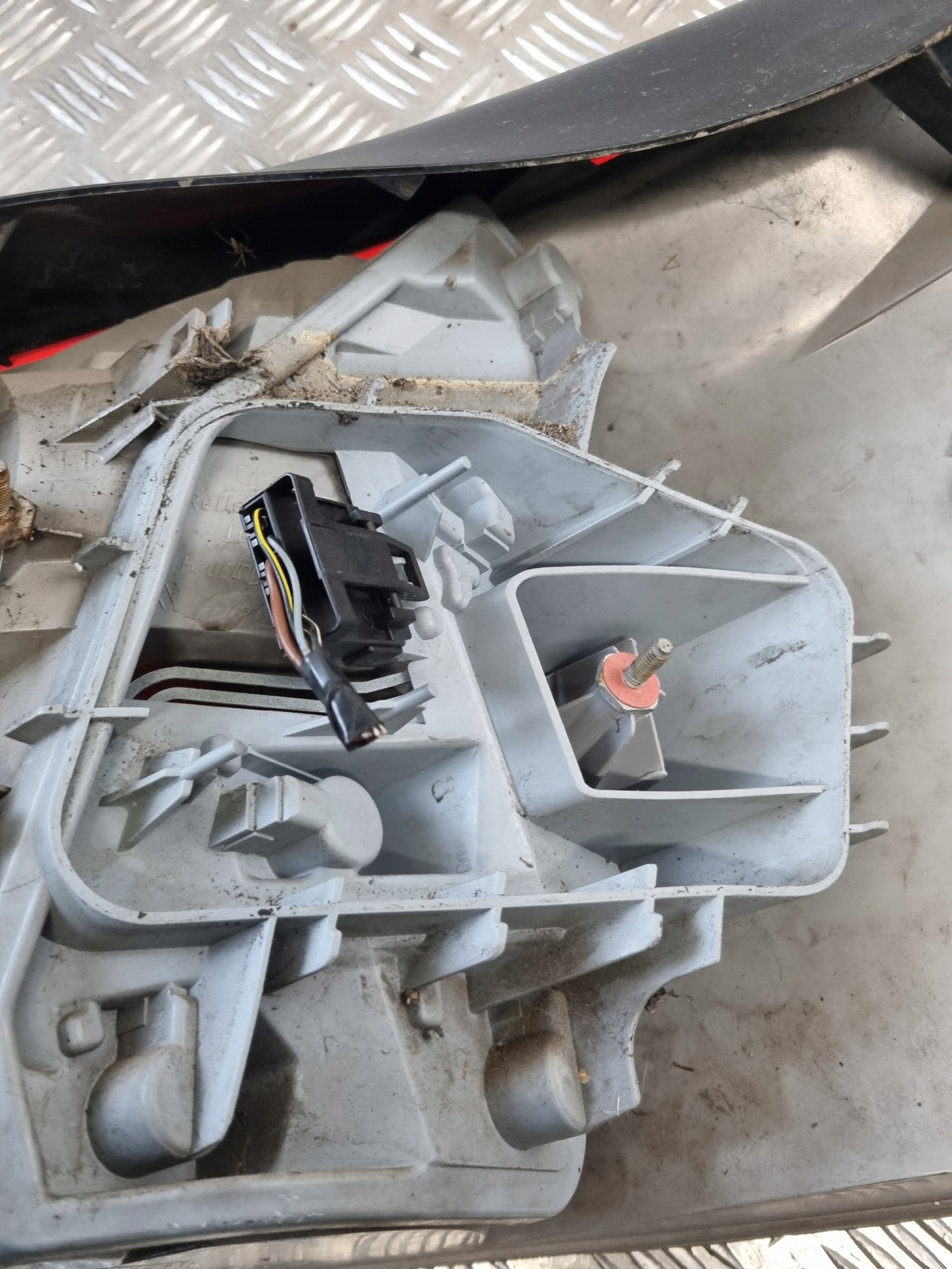 light rear part left OPEL SIGNUM