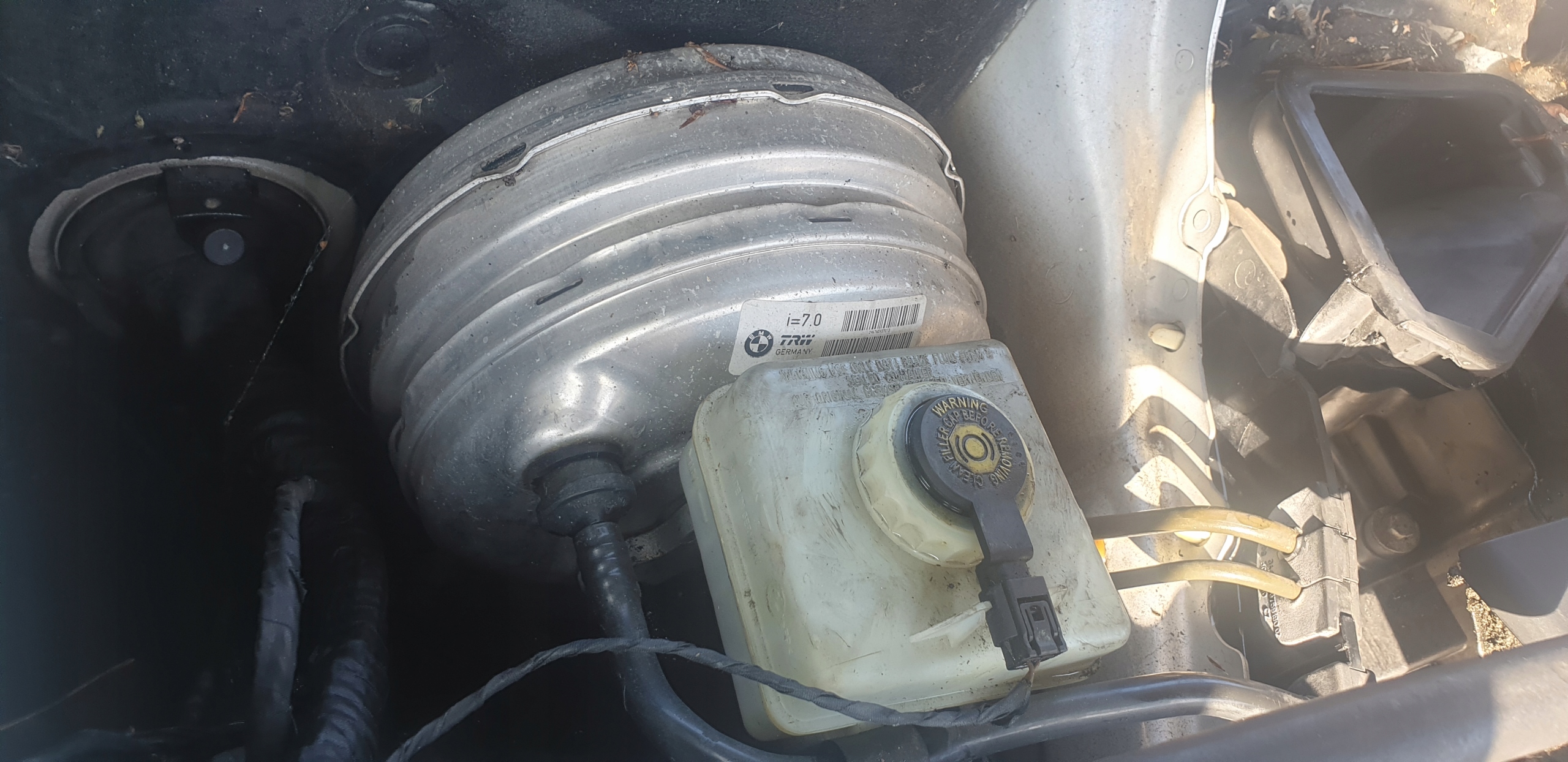 BMW E60 3,0 сервопривод насос