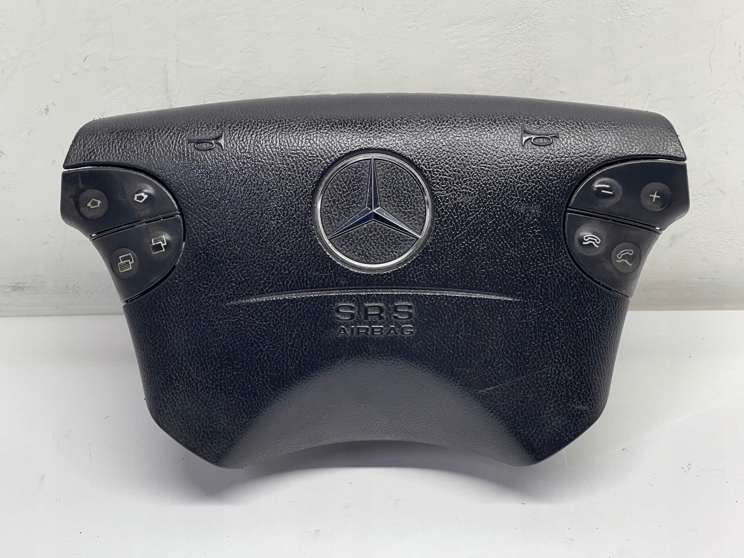 PODUSZKA AIRBAG KIEROWCY MERCEDES W210 21046003