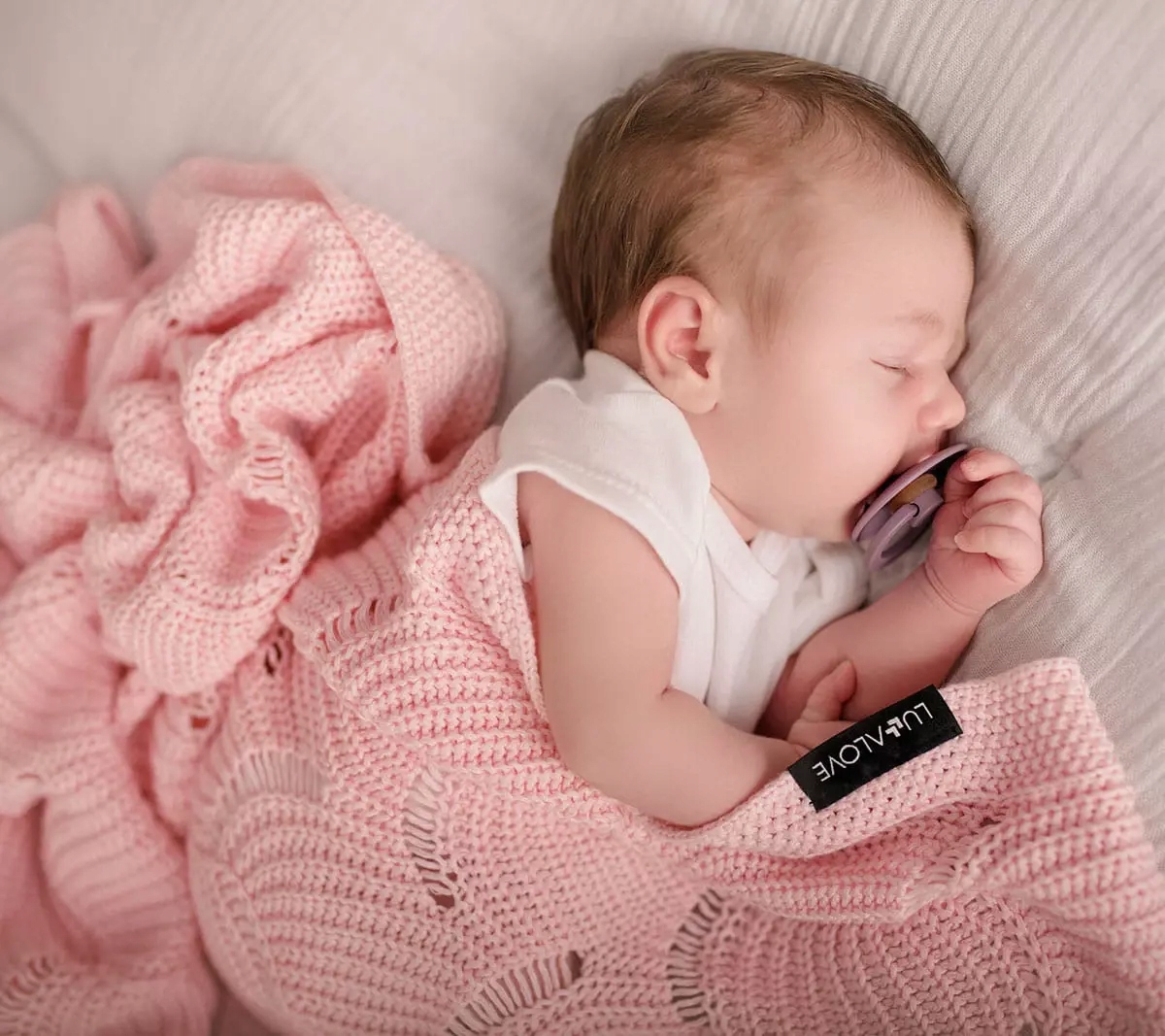 LULLALOVE bambusowy kocyk ażurowy muszelka Różowy Stan opakowania oryginalne